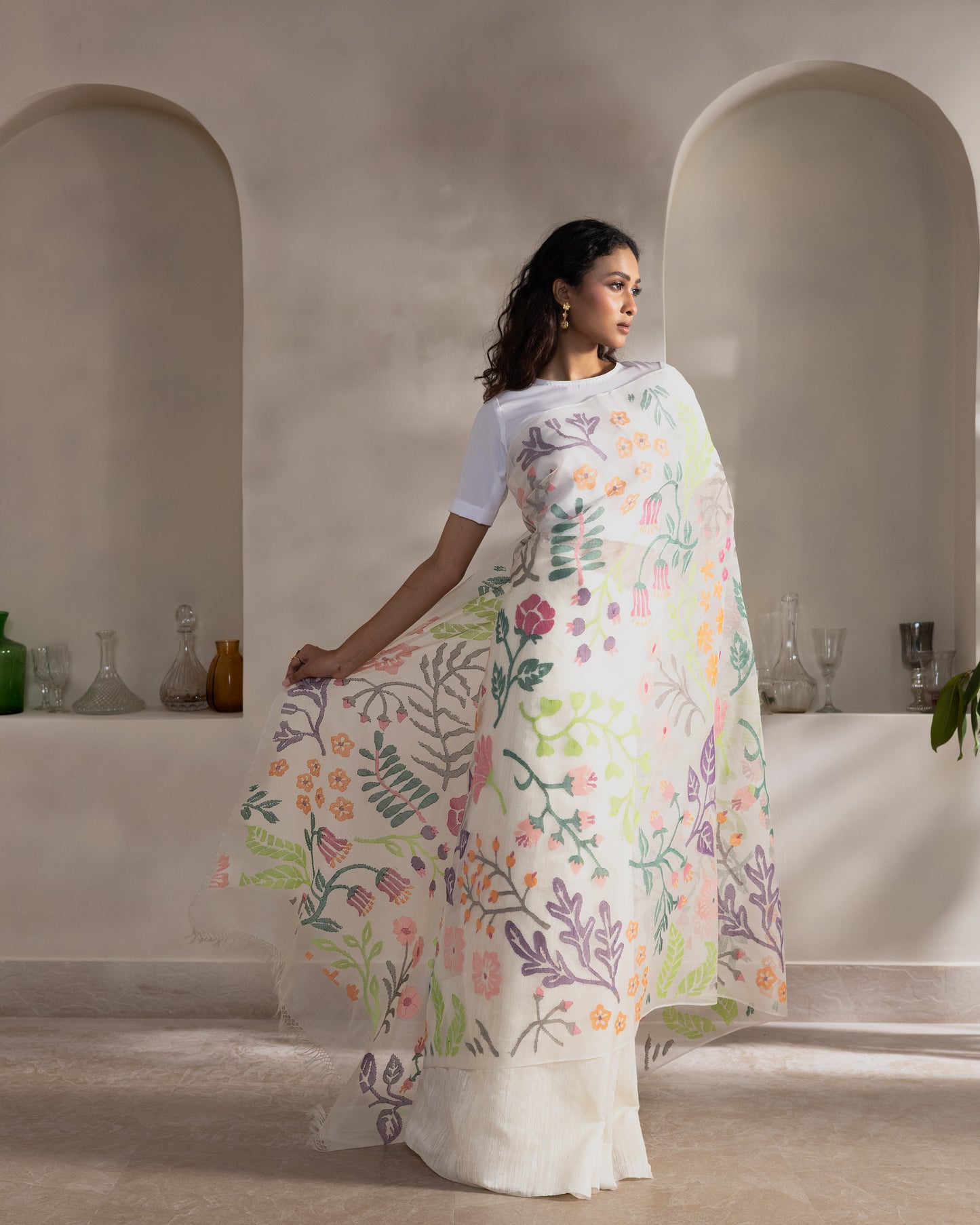 White Pure Organza Silk Jamdani Handloom Saree