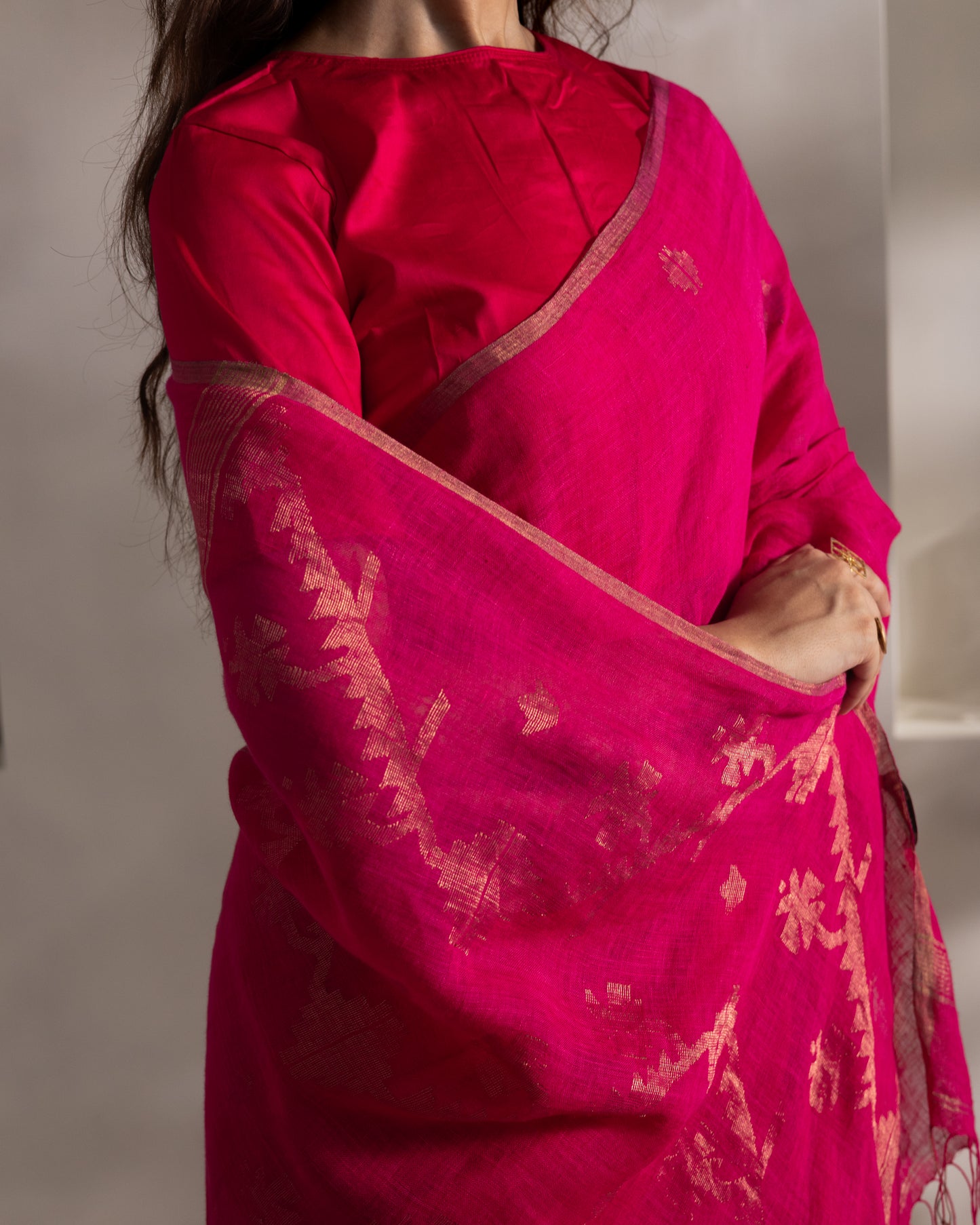 Fuchsia Pure Linen Jamdani Handloom Saree