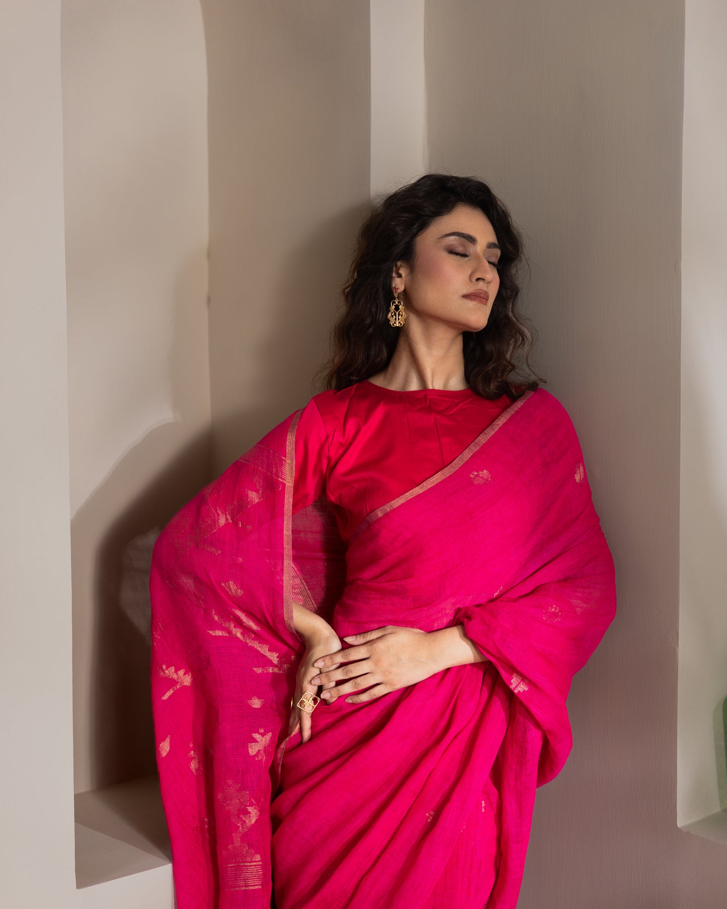 Fuchsia Pure Linen Jamdani Handloom Saree