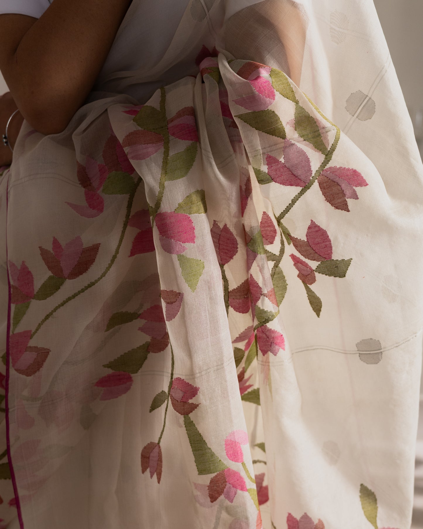 White Pure Organza Silk Jamdani Handloom Saree