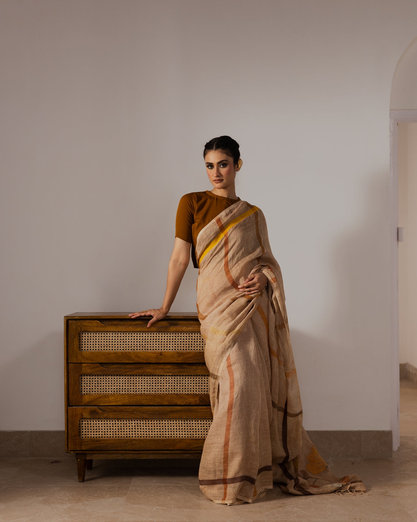 Brown Pure Linen Jamdani Handloom Saree