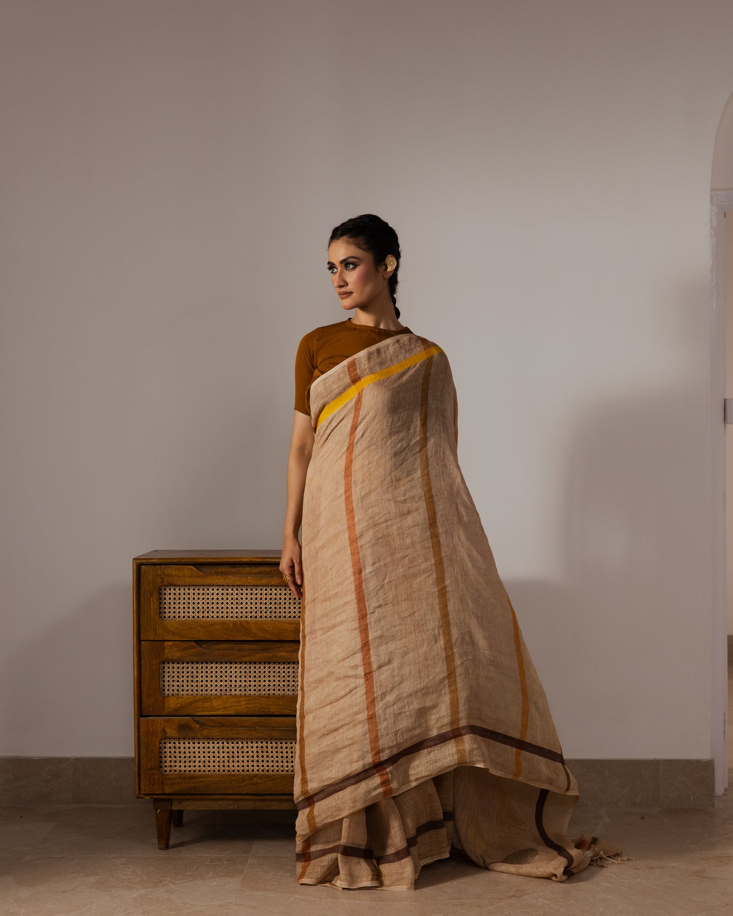 Brown Pure Linen Jamdani Handloom Saree