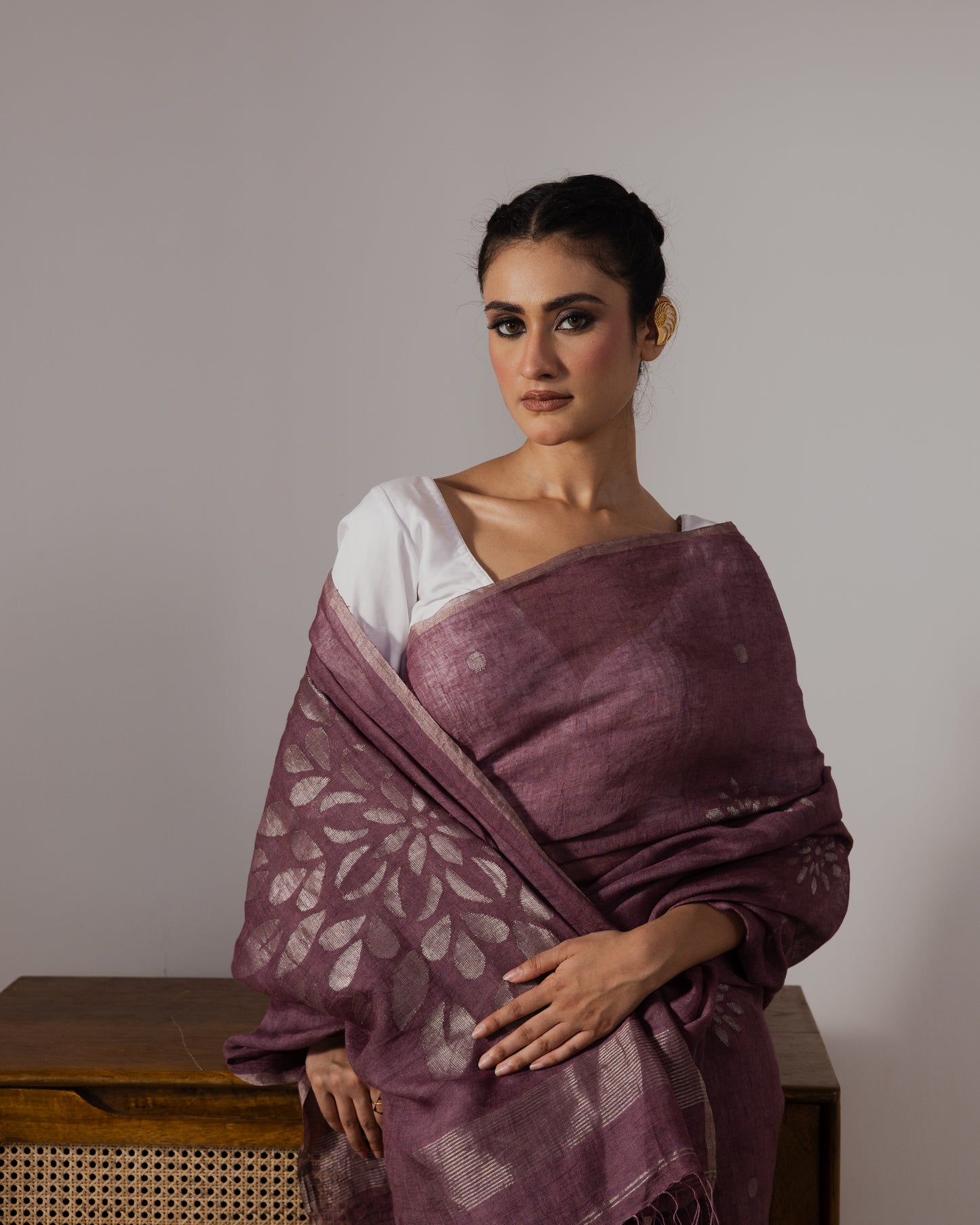 Mauve Pure Linen Jamdani Handloom Saree