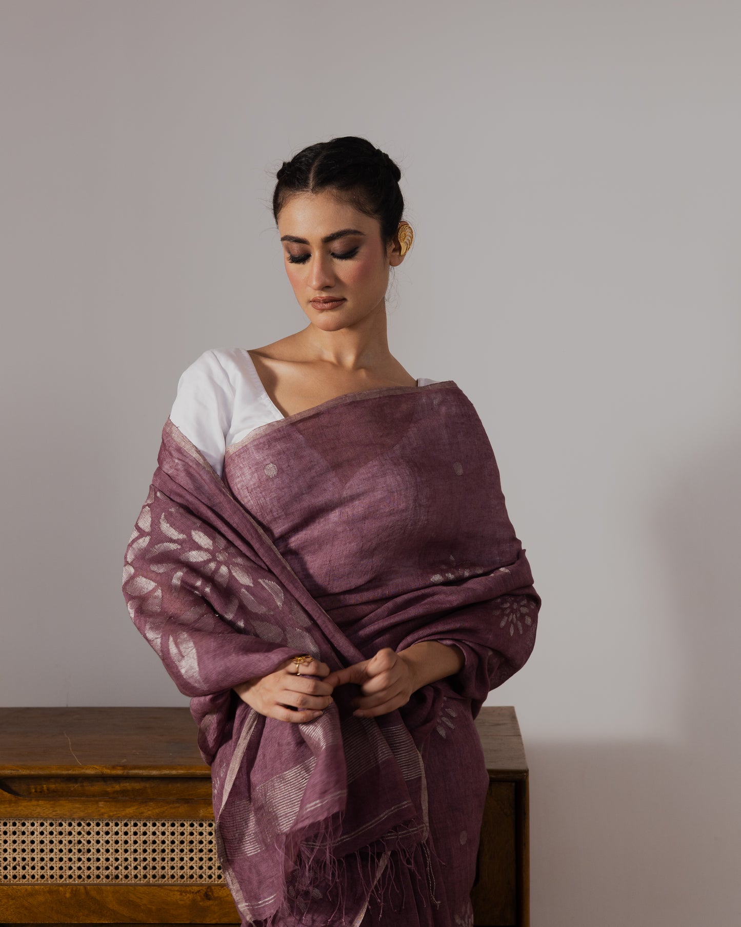 Mauve Pure Linen Jamdani Handloom Saree