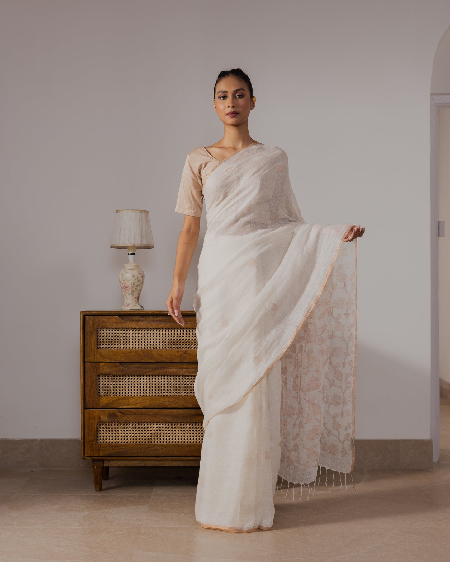 White Pure Linen Traditional Jamdani Saree