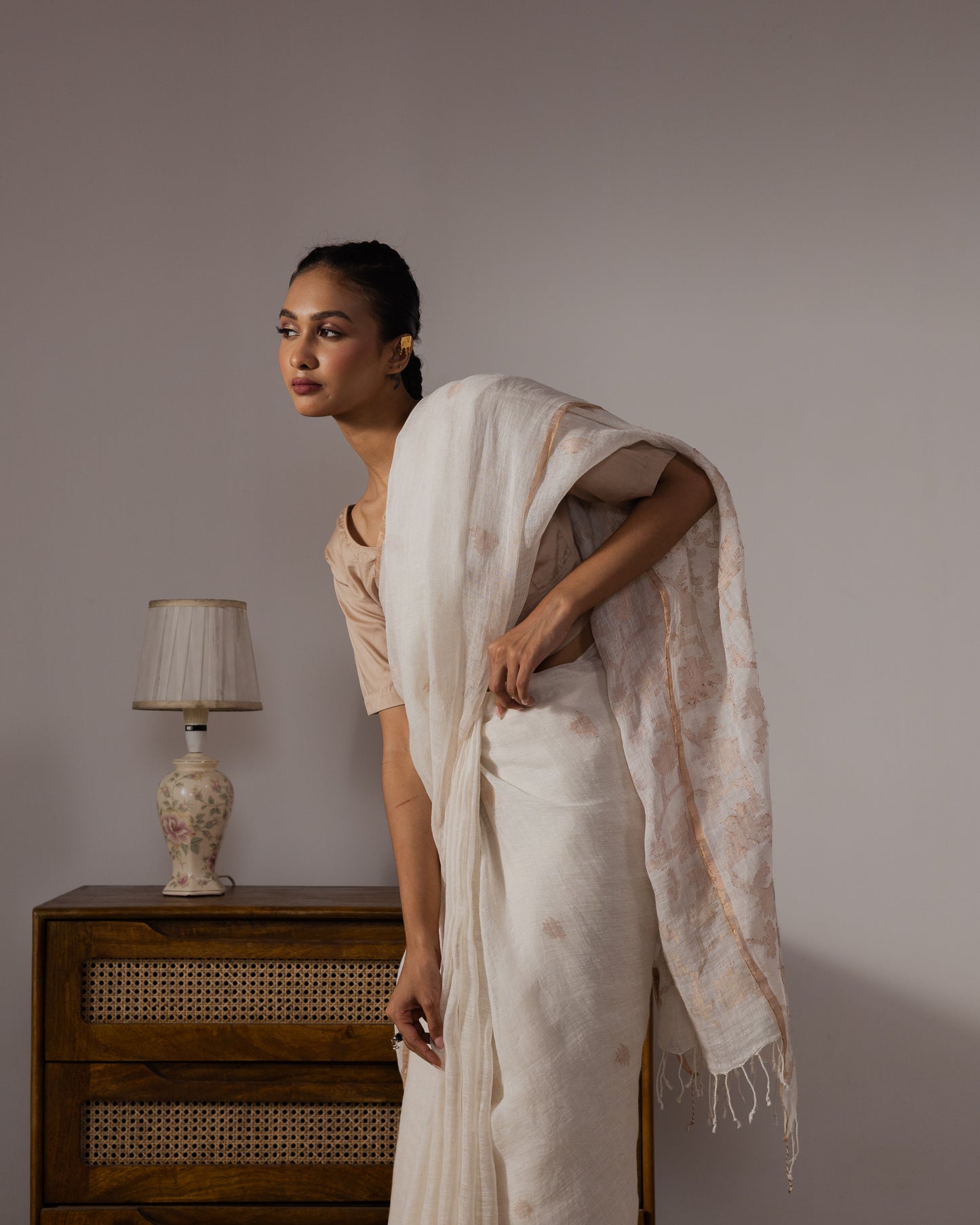 White Pure Linen Traditional Jamdani Saree