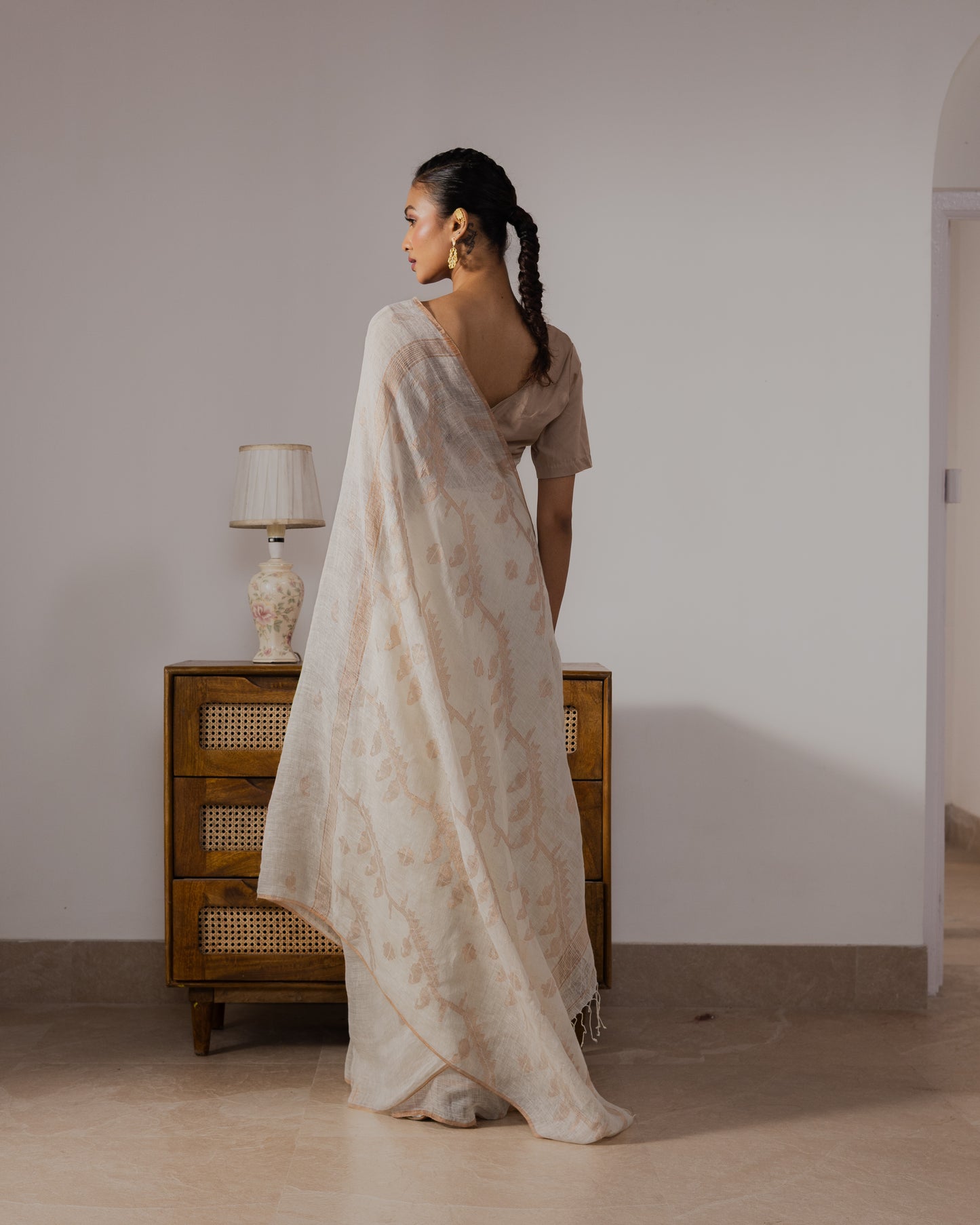 White Pure Linen Jamdani Handloom Saree