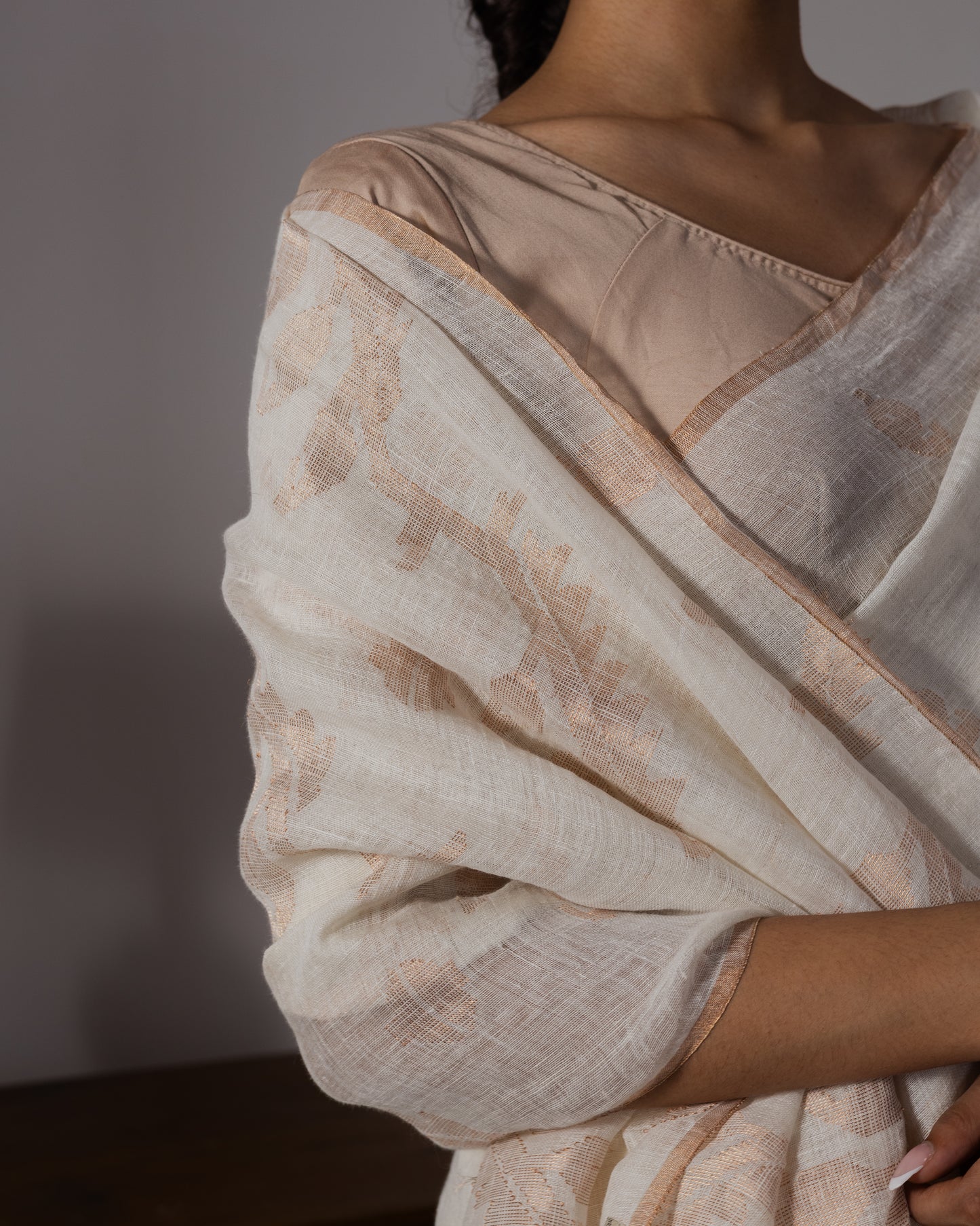 White Pure Linen Jamdani Handloom Saree