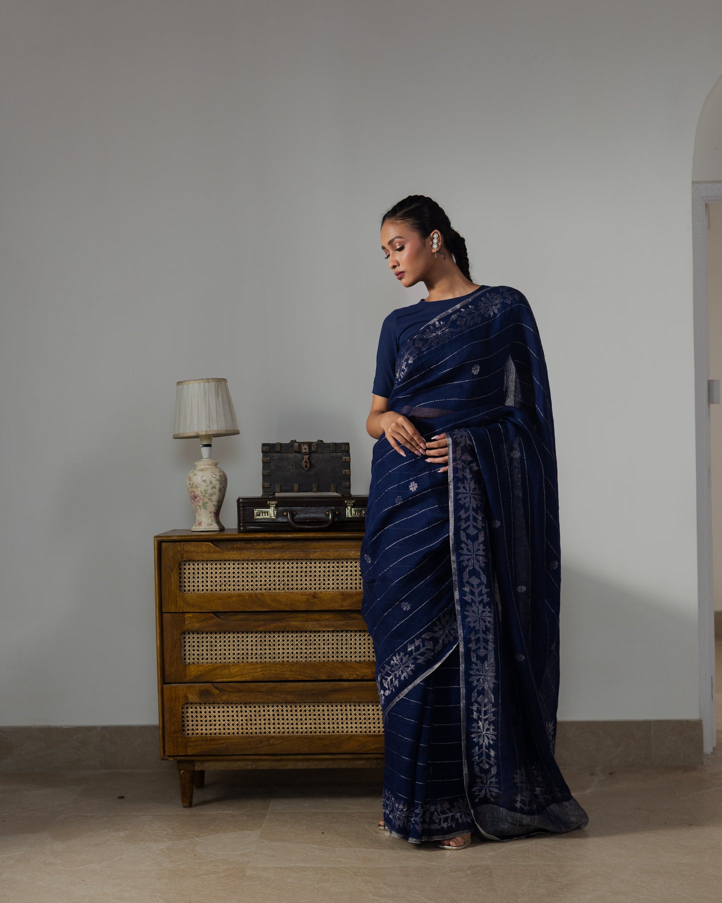 Indigo Pure Linen Jamdani Handloom Saree