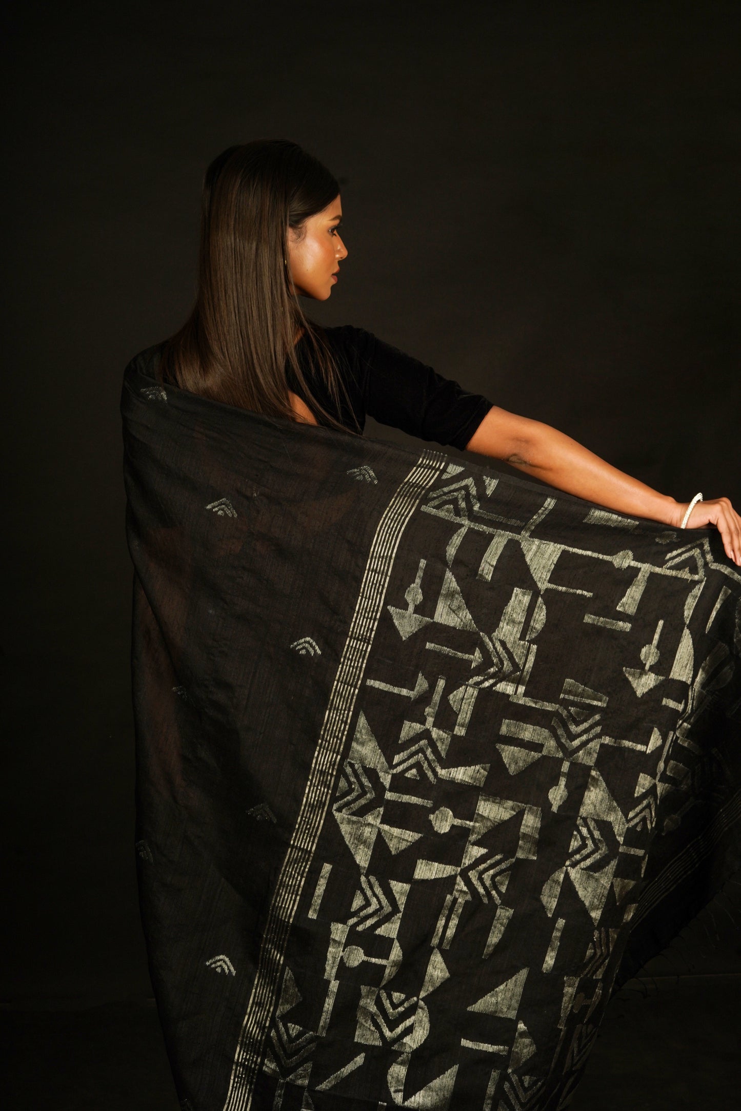 Black Pure Matka Silk Jamdani Handloom Saree