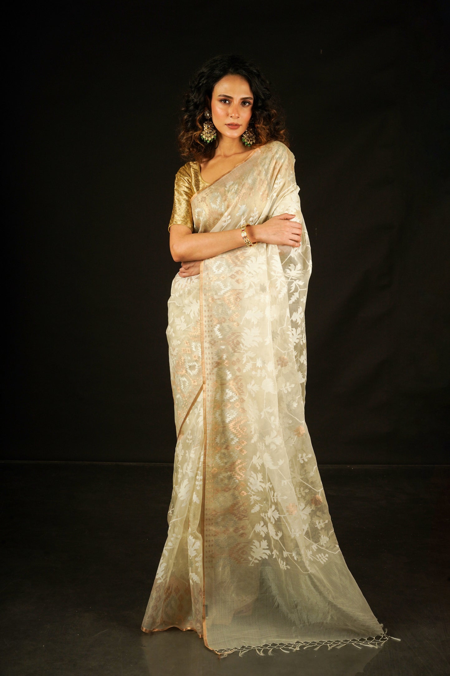 White Pure Organza Traditional Jamdani Saree(Pre-Order)