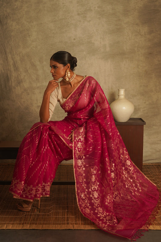 Fuchsia Pure Organza Traditional Jamdani Handloom Saree (Pre-Order)