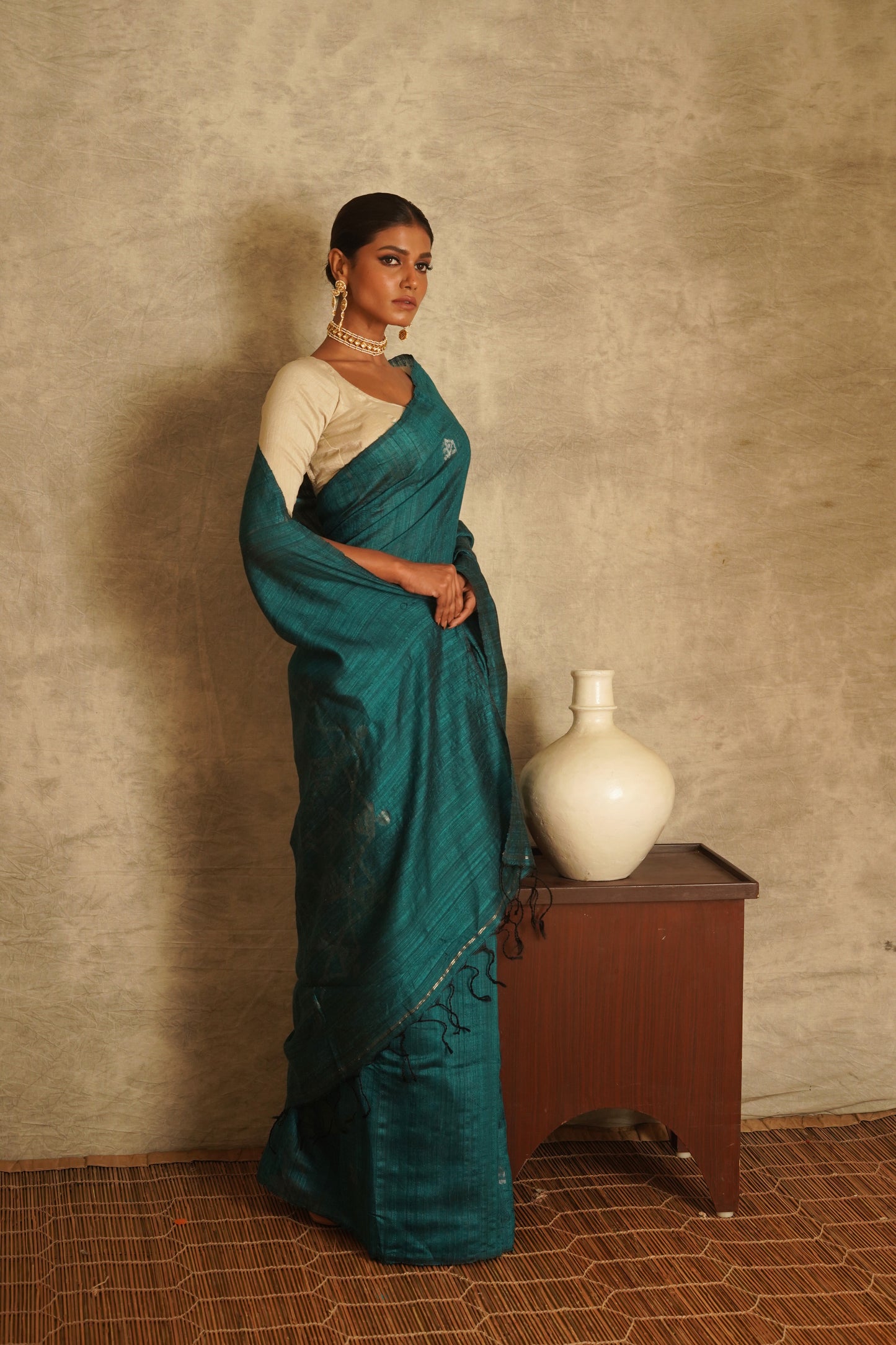 Teal Pure Matka Silk Jamdani Handloom Saree