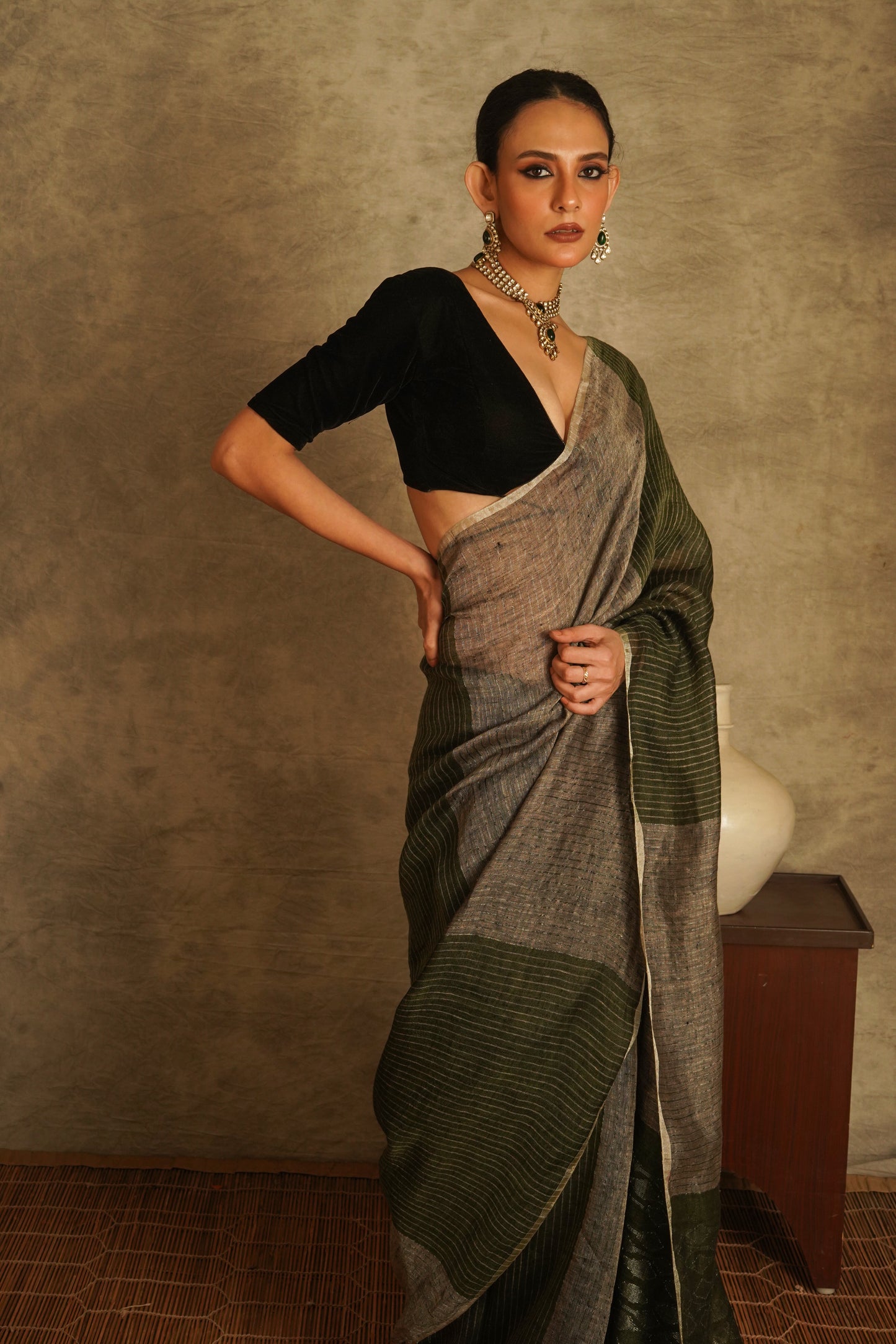 Green and Grey Pure Linen Jamdani Handloom Saree