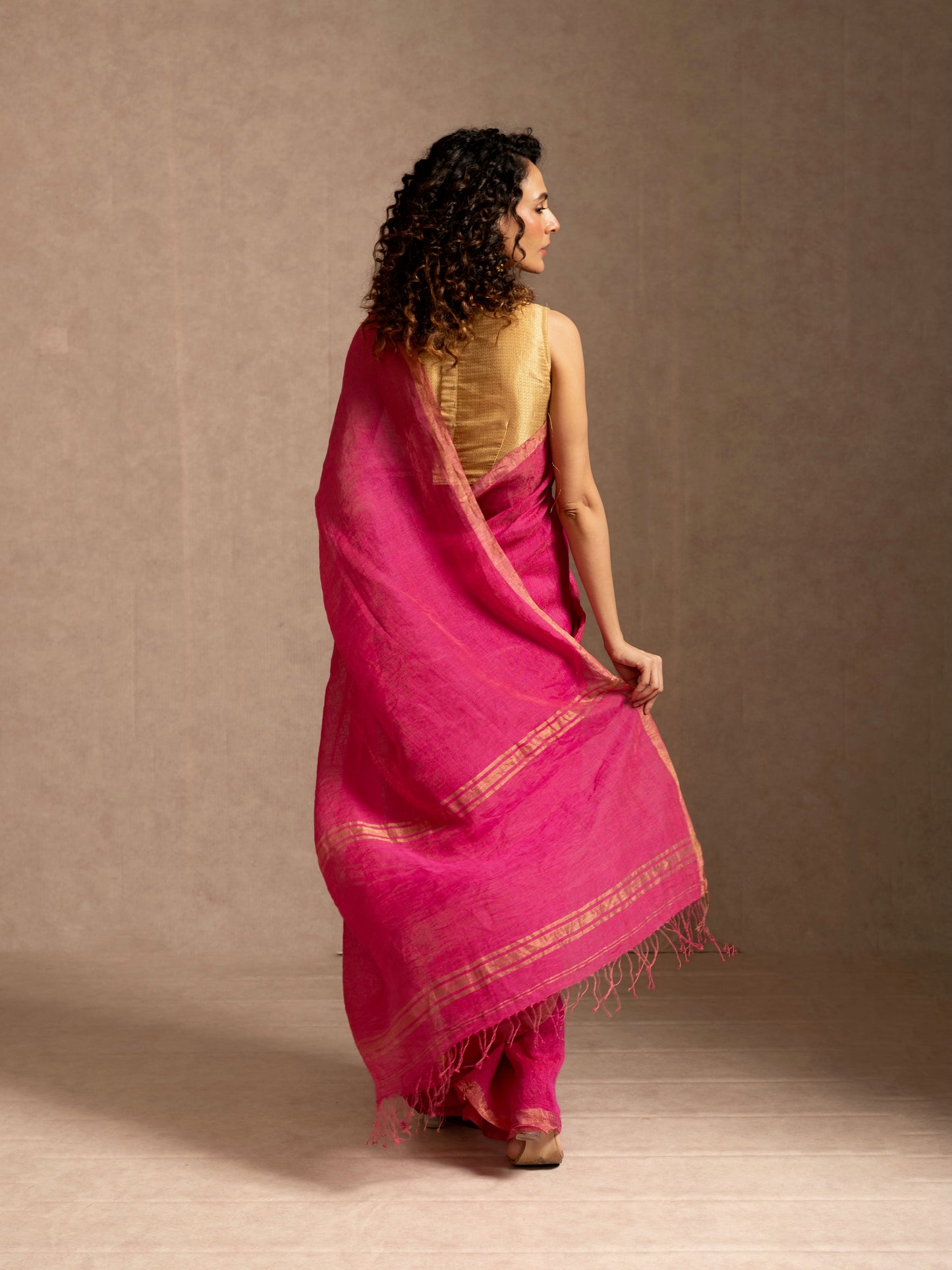 Fuchsia Tissue Linen Handloom Saree