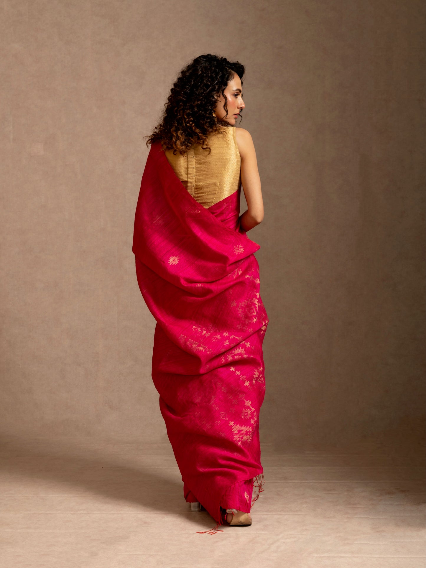 Fuchsia Pure Matka Silk Jamdani Handloom Saree