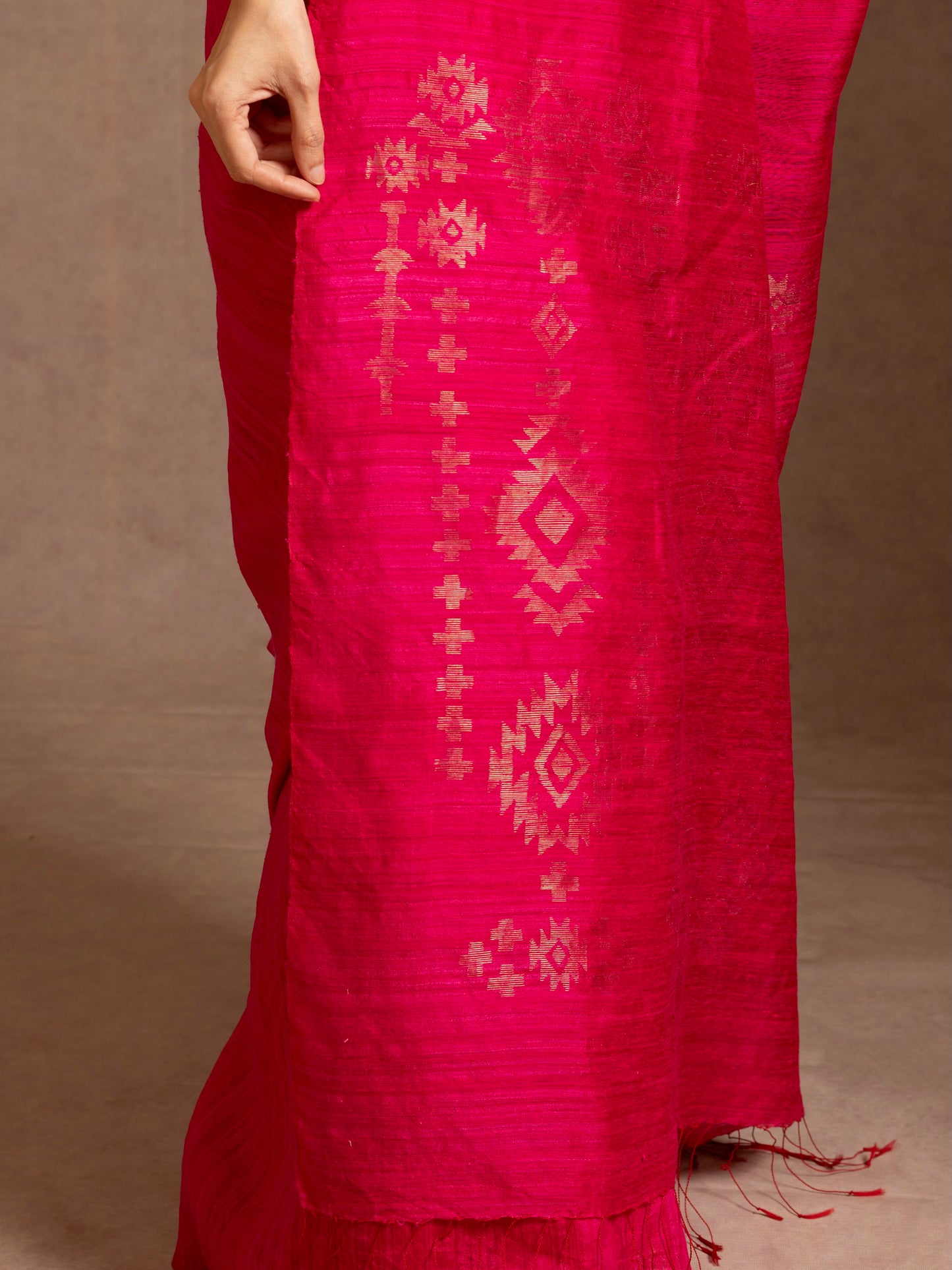 Fuchsia Pure Matka Silk Jamdani Handloom Saree