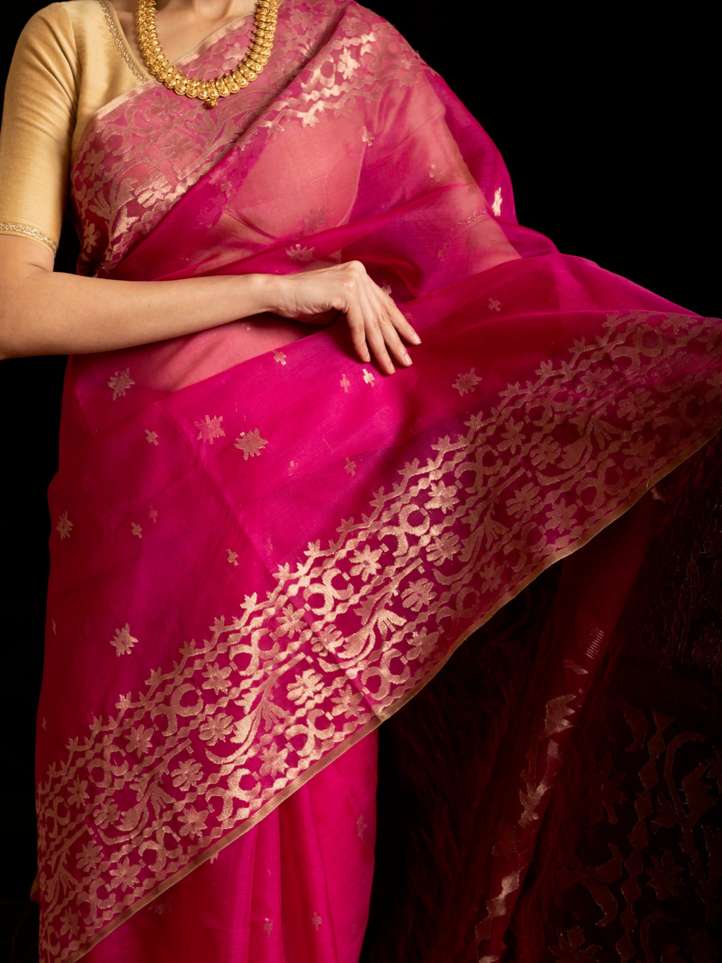 Fuchsia Pure Organza Silk Traditional Jamdani Saree