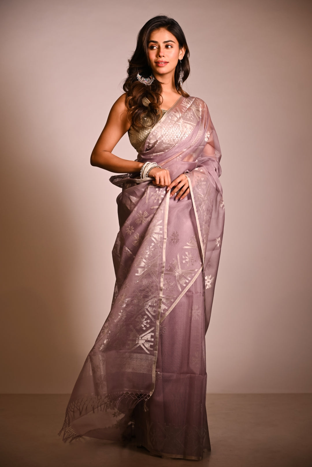 Mauve Pure Organza Traditional Jamdani Handloom Saree