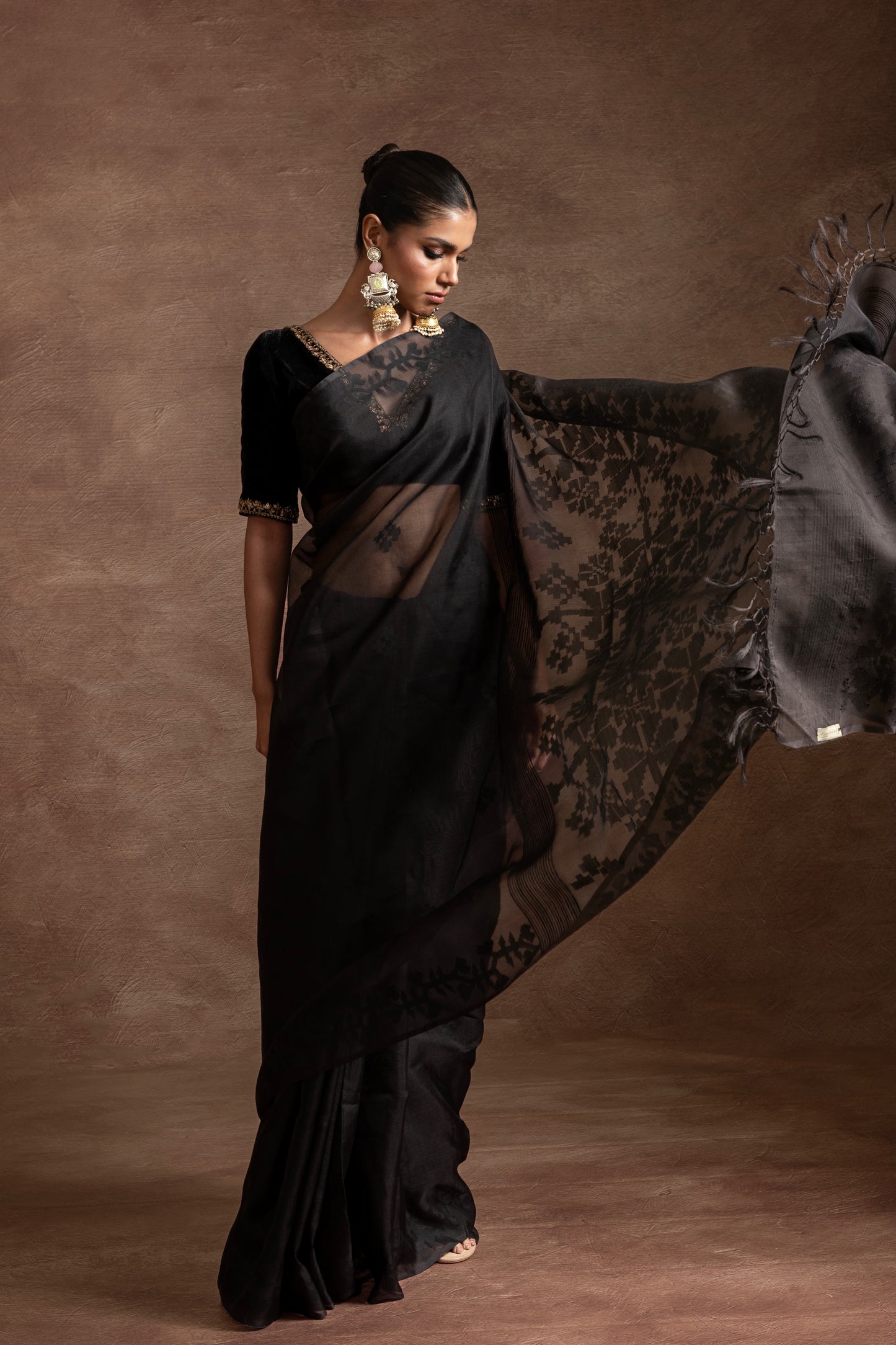 Black Pure Organza Silk Traditional Jamdani Handloom Saree