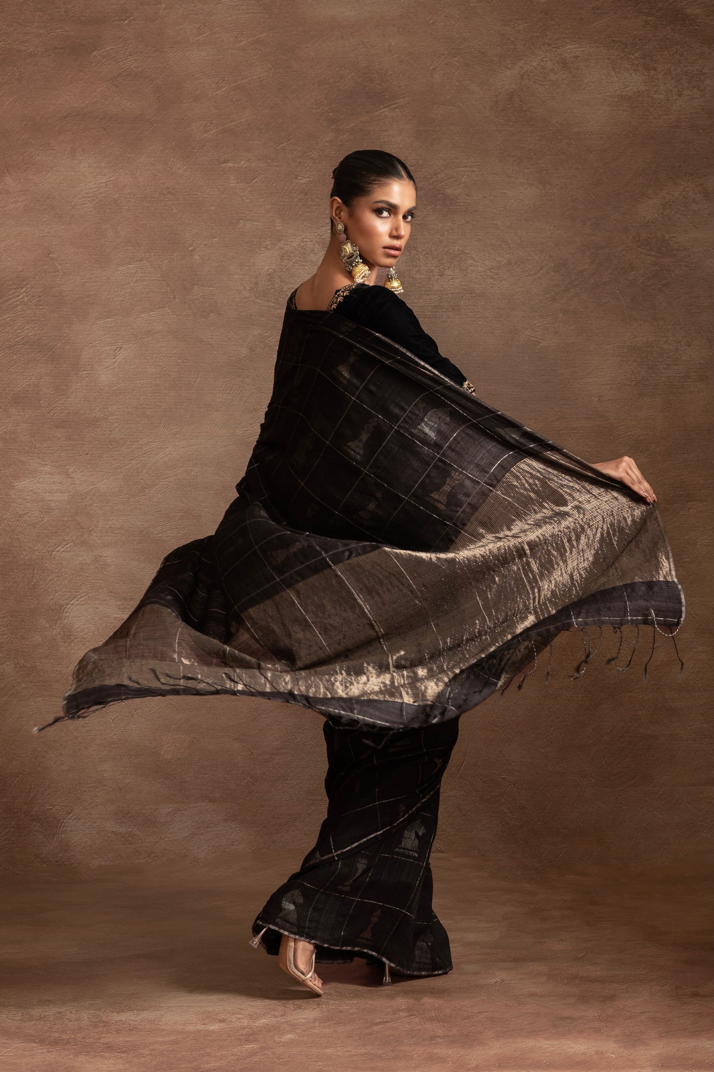 Black Pure Matka Silk Jamdani Handloom Saree