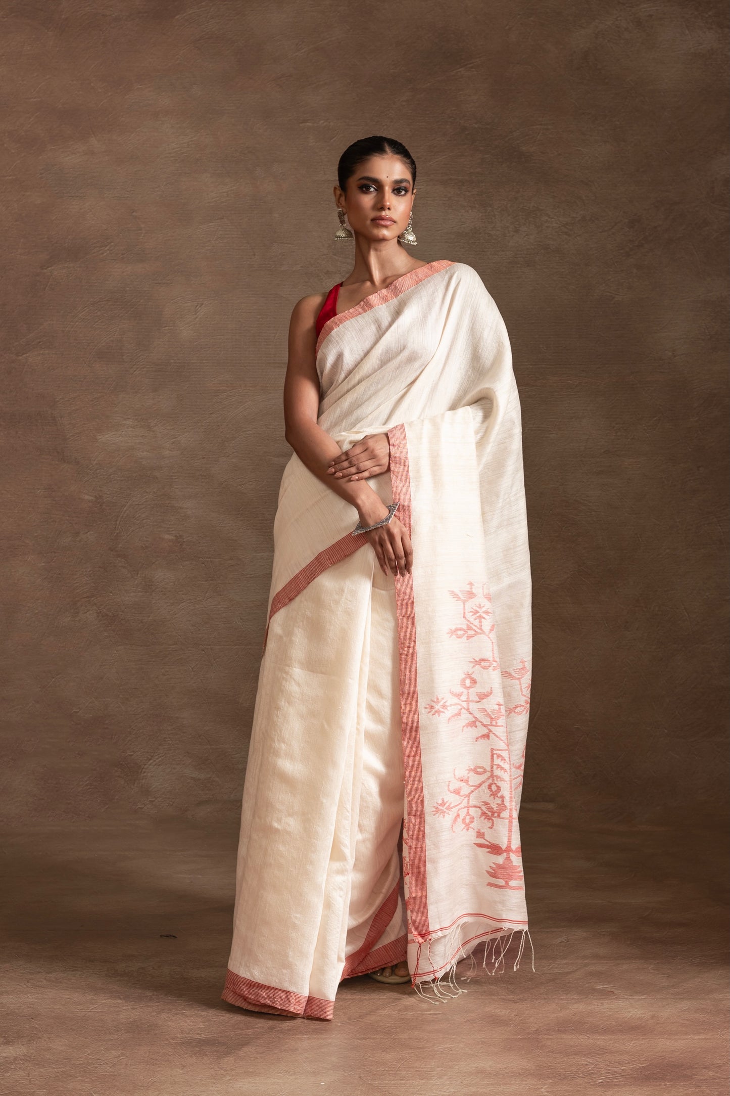 White and Red Pure Matka Silk Jamdani Handloom Saree