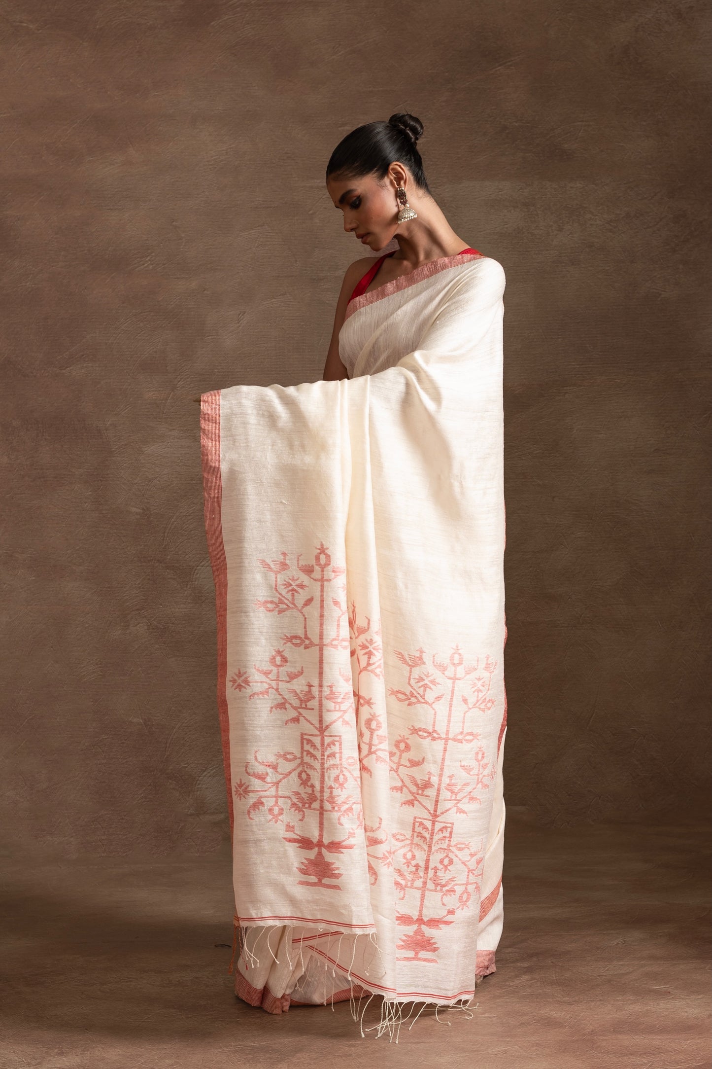 White and Red Pure Matka Silk Jamdani Handloom Saree