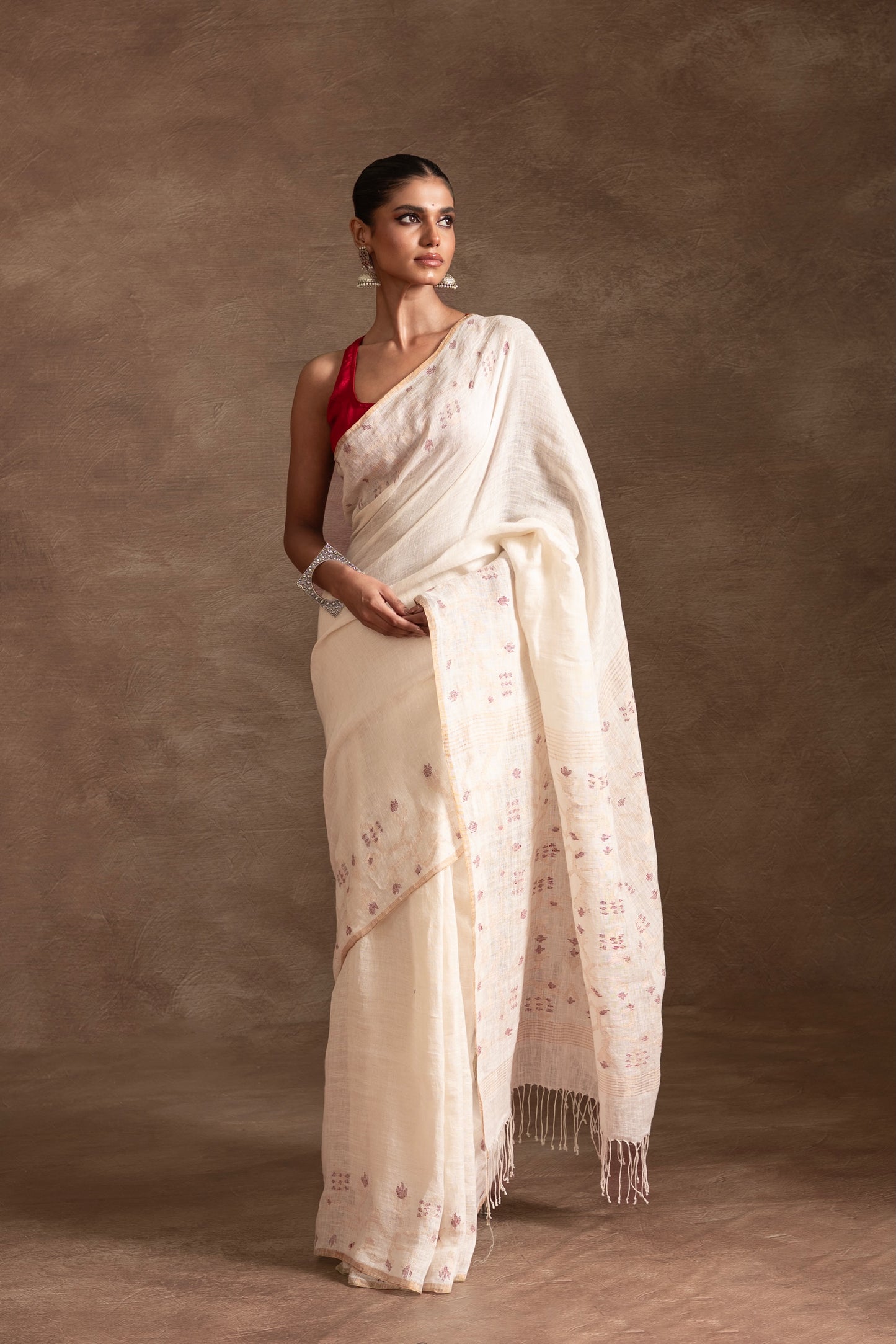 White Pure Linen Traditional Jamdani Handloom Saree