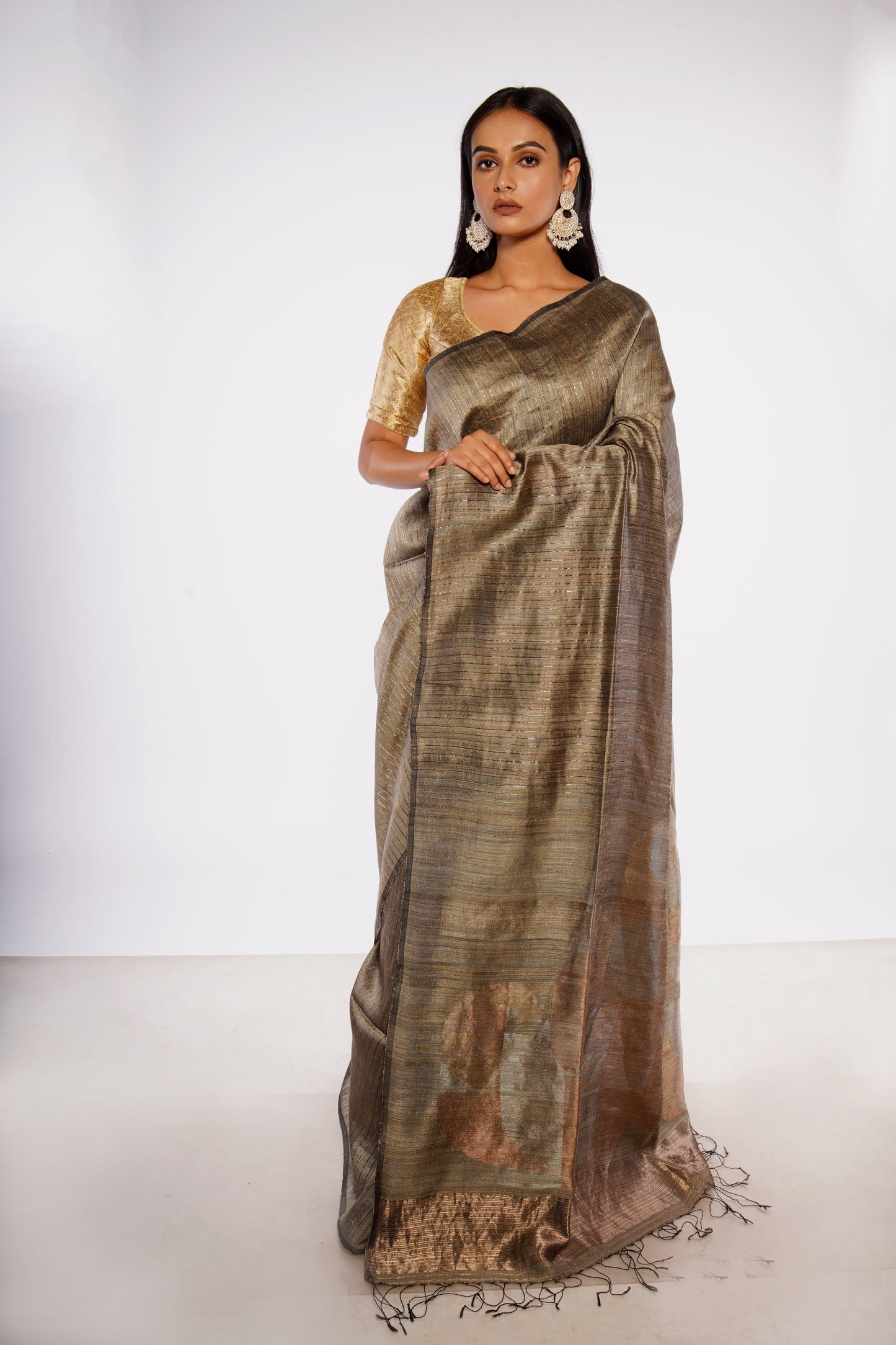 Grey Pure Matka Silk Jamdani Handloom Saree