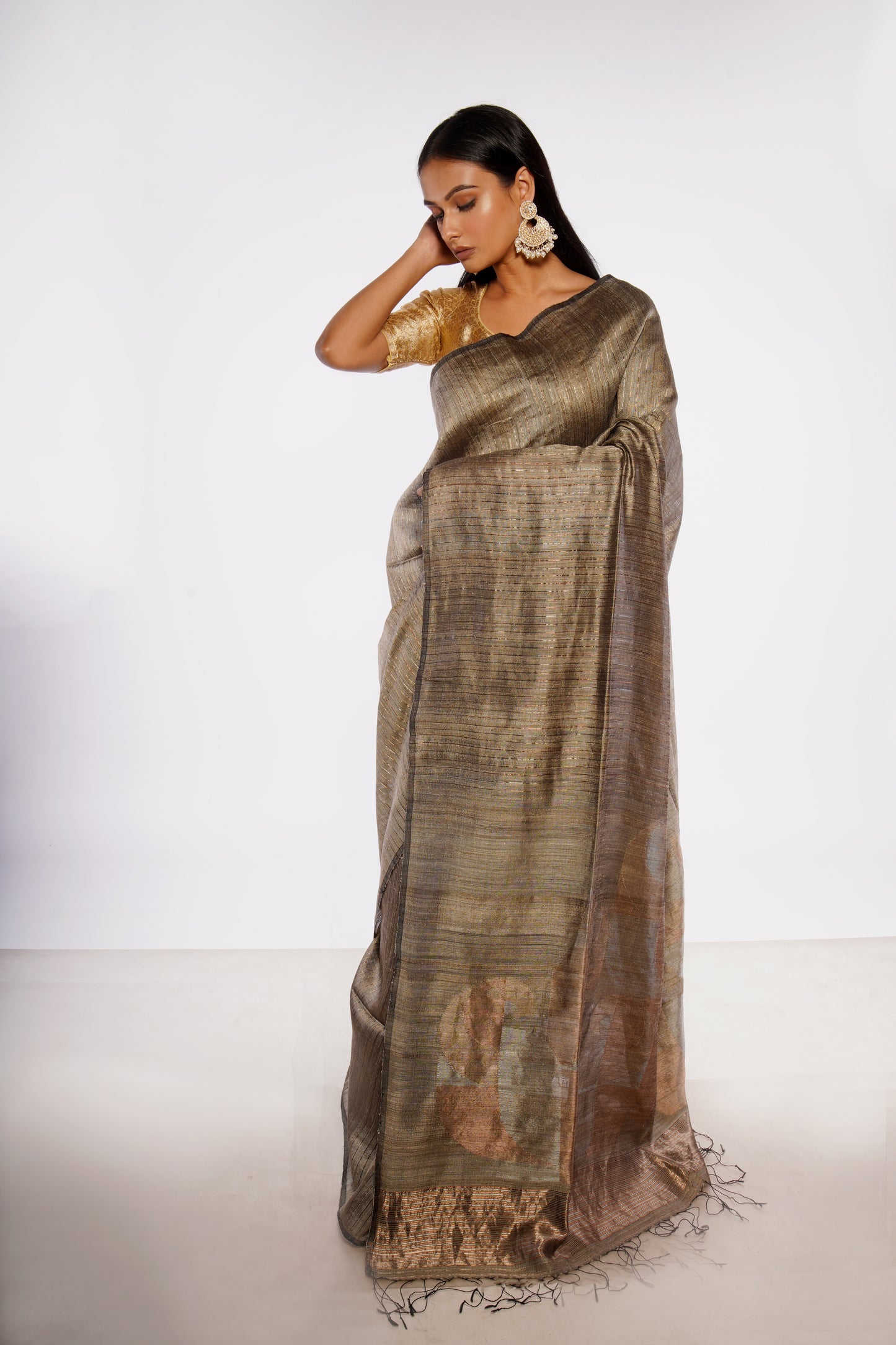 Grey Pure Matka Silk Jamdani Handloom Saree