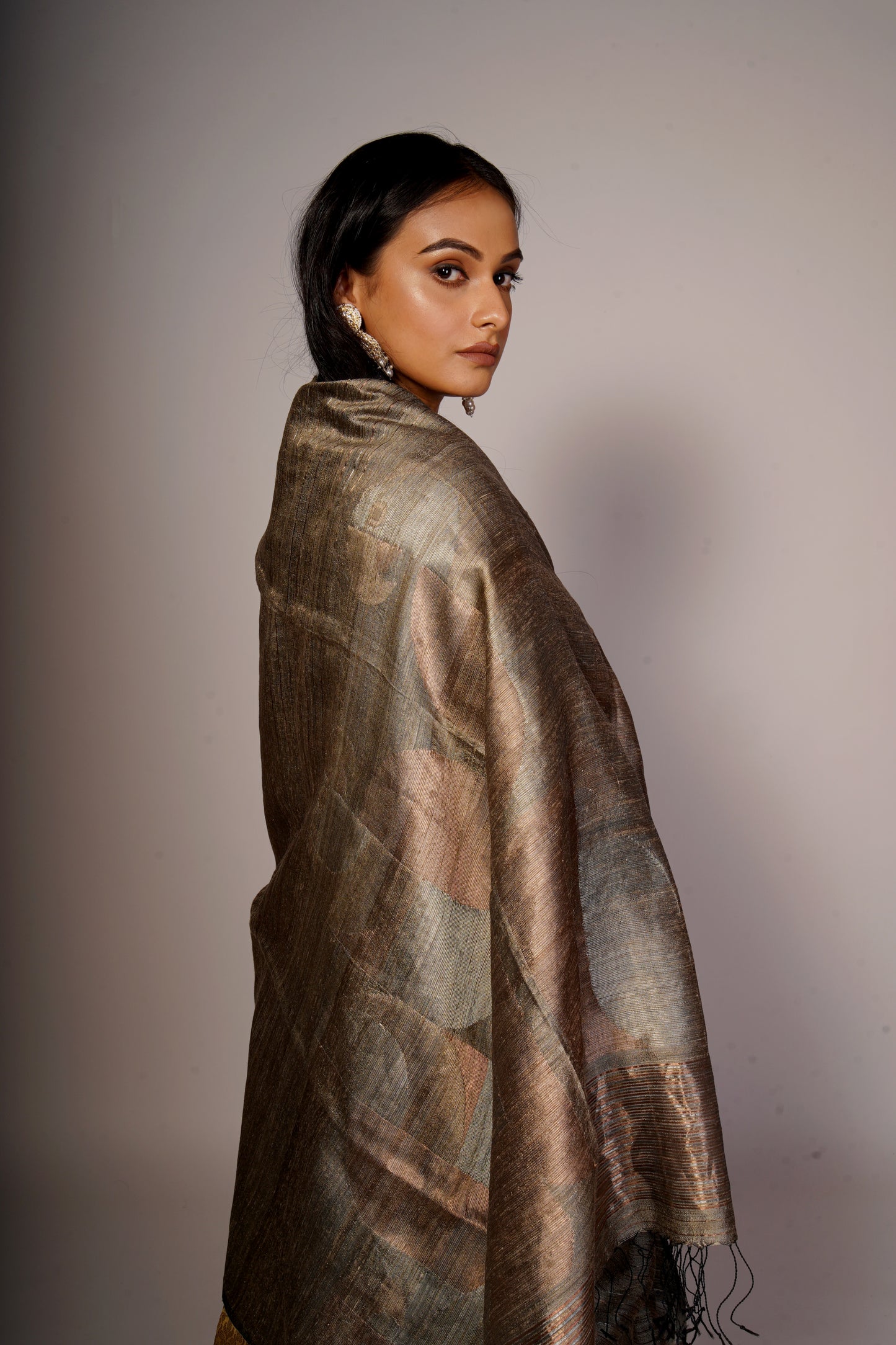 Grey Pure Matka Silk Jamdani Handloom Saree