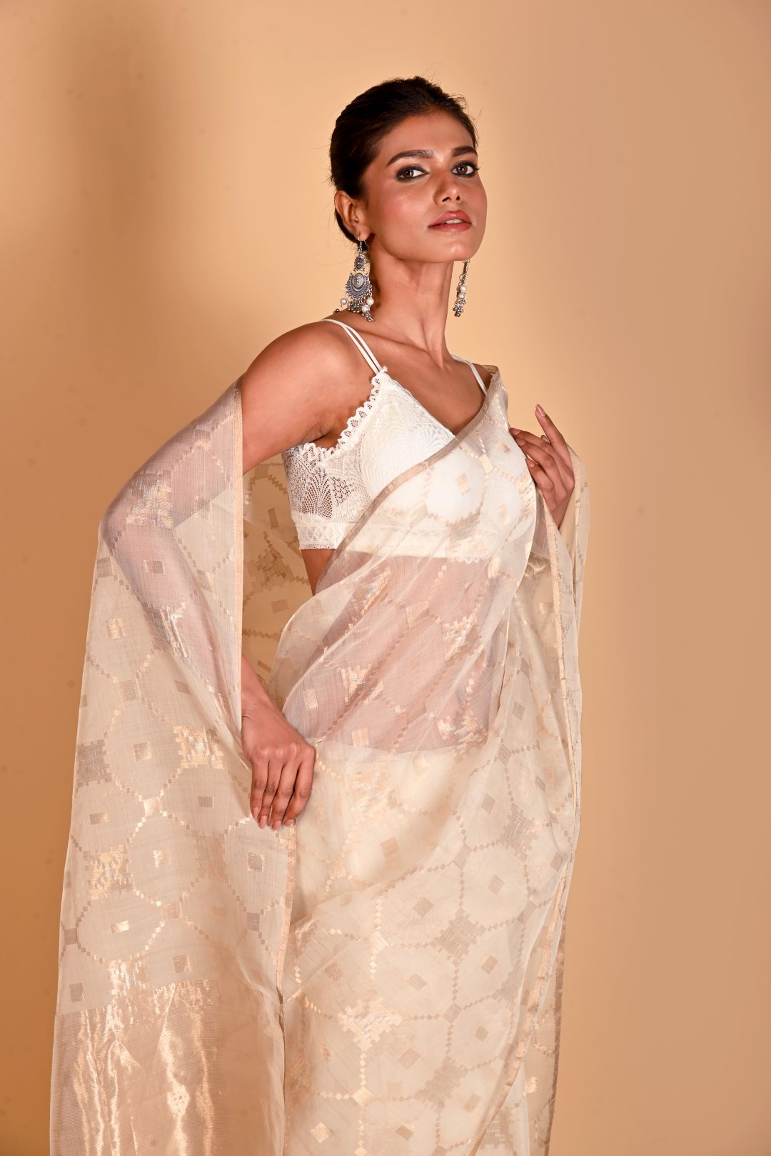 White Pure Organza Silk Handloom Saree