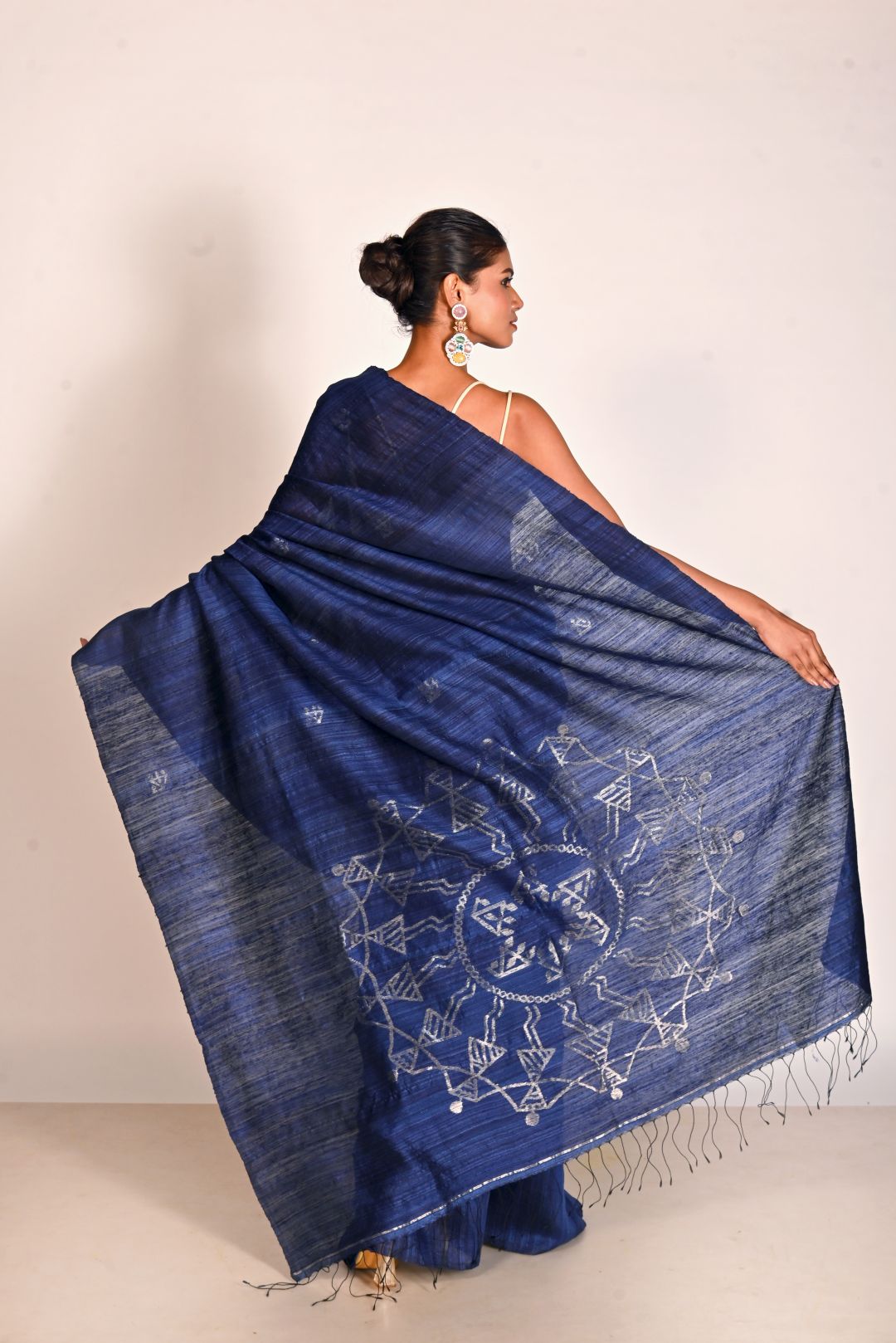 Indigo Pure Matka Silk Jamdani Handloom Saree