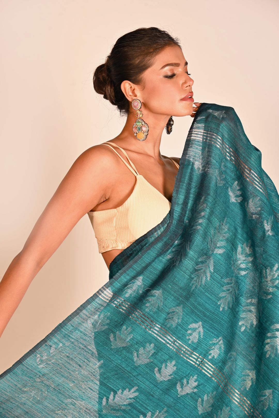 Teal Pure Matka Silk Jamdani Handloom Saree