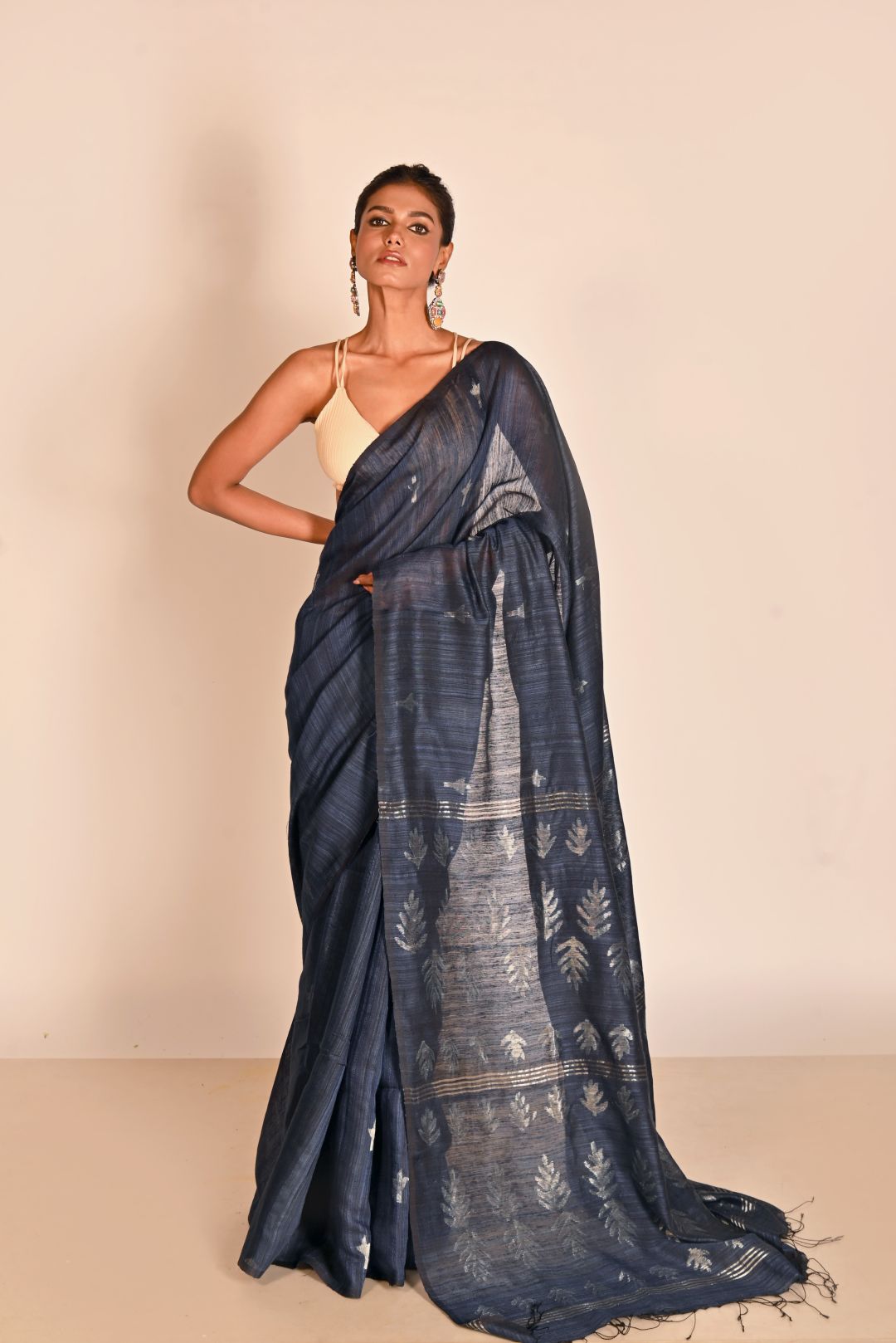 Indigo Pure Matka Silk Jamdani Handloom Saree