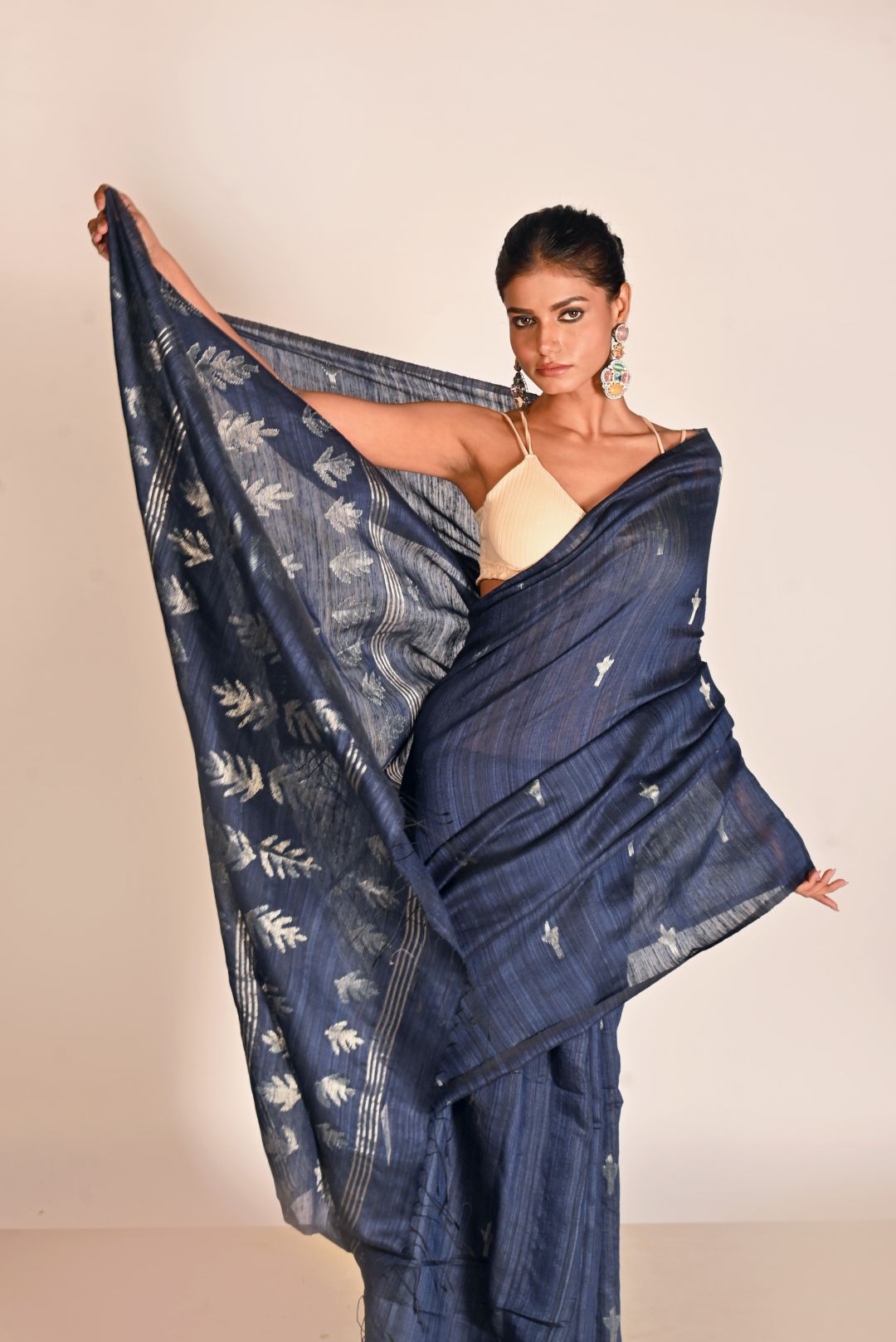 Indigo Pure Matka Silk Jamdani Handloom Saree