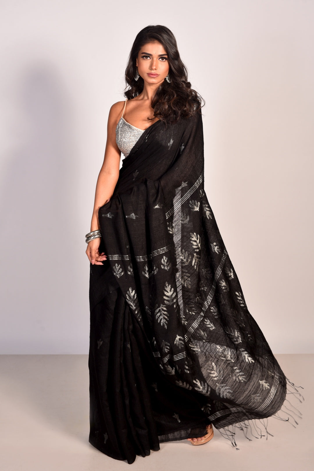 Black Pure Matka Silk Jamdani Handloom Saree