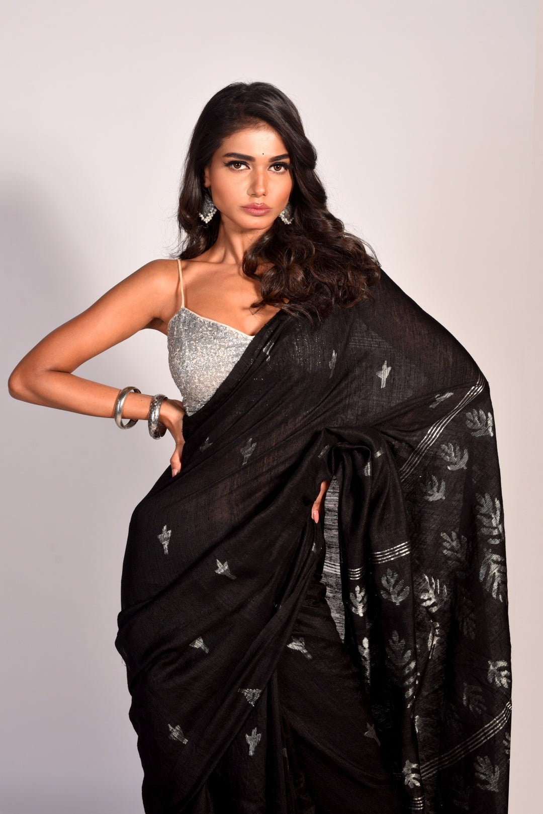 Black Pure Matka Silk Jamdani Handloom Saree