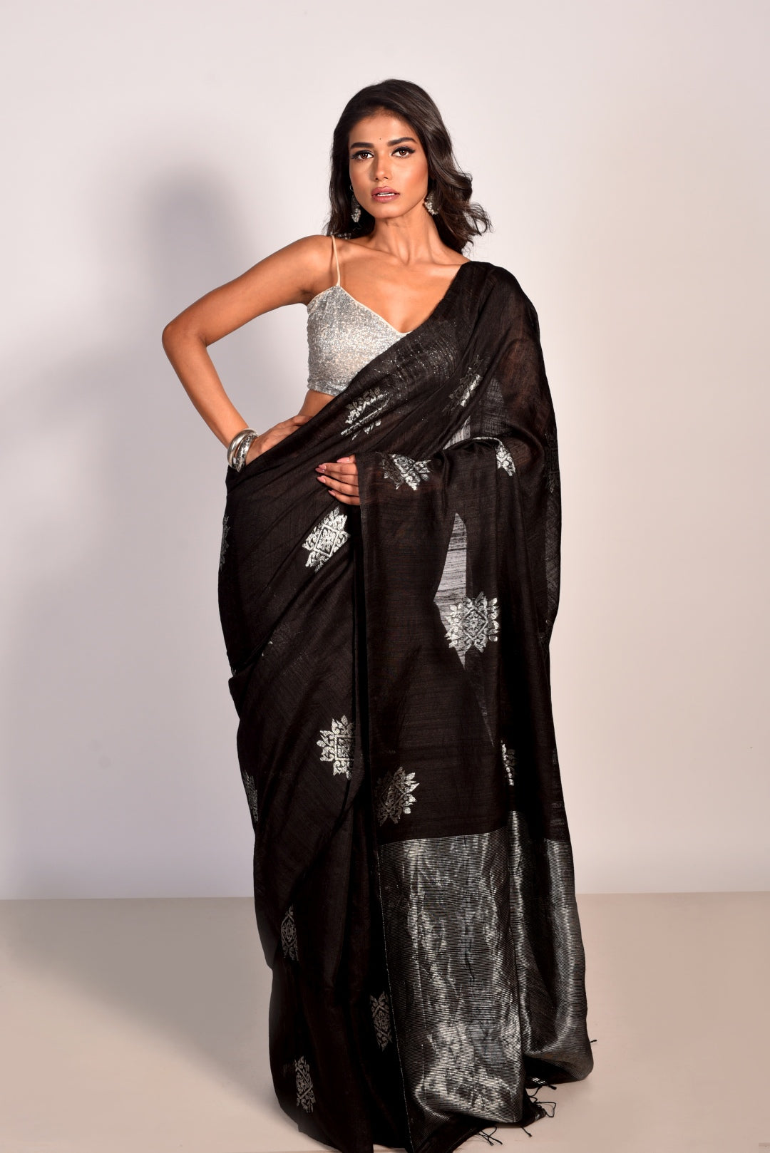 Black Pure Matka Jamdani Handloom Saree