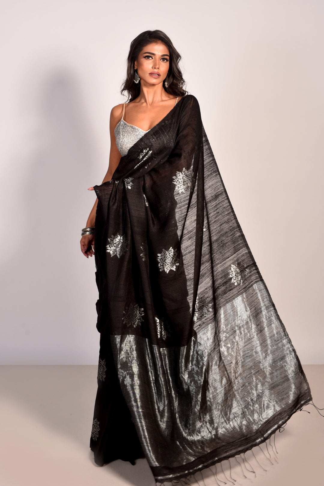 Black Pure Matka Jamdani Handloom Saree