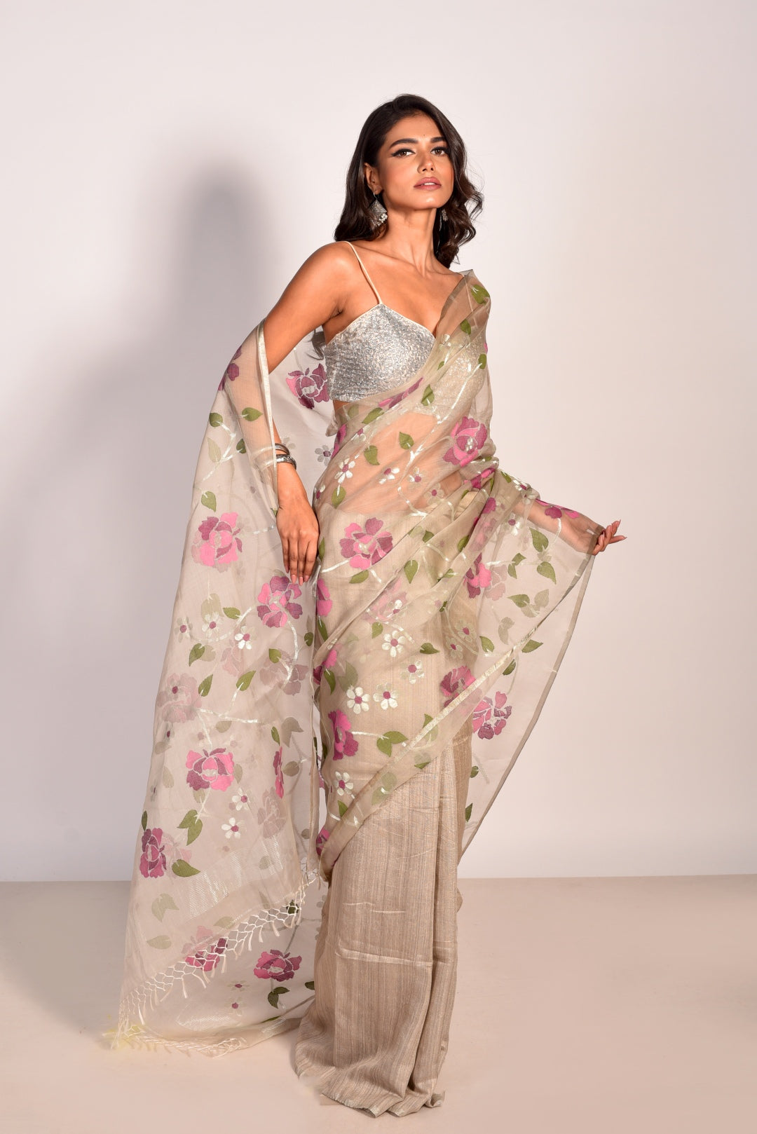 Grey Pure Organza Silk Jamdani Handloom Saree