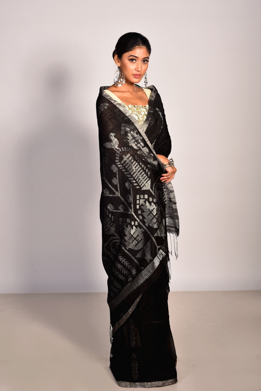 Black Pure Matka Silk Jamdani Handloom Saree