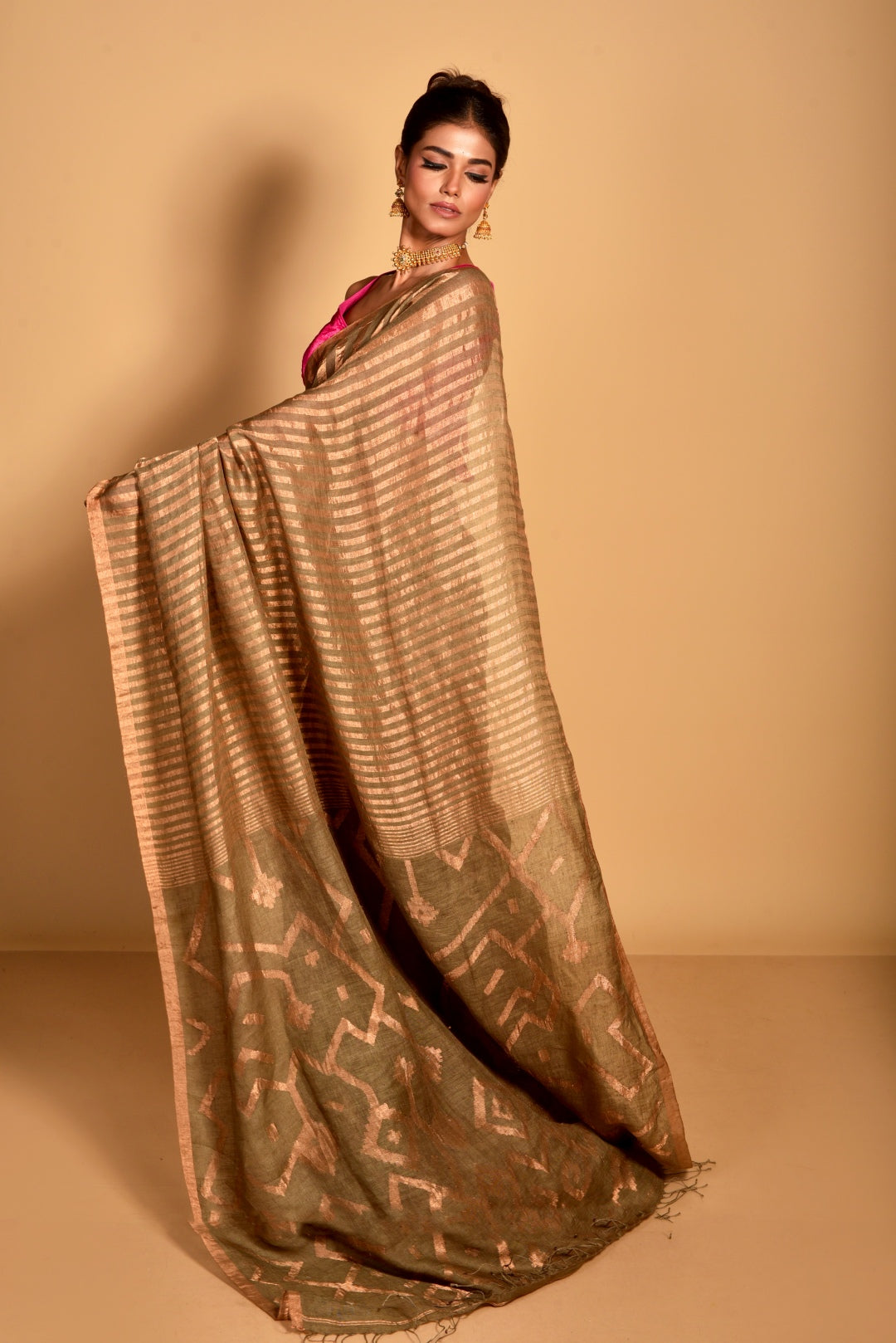 Green Pure Linen Jamdani Handloom Saree