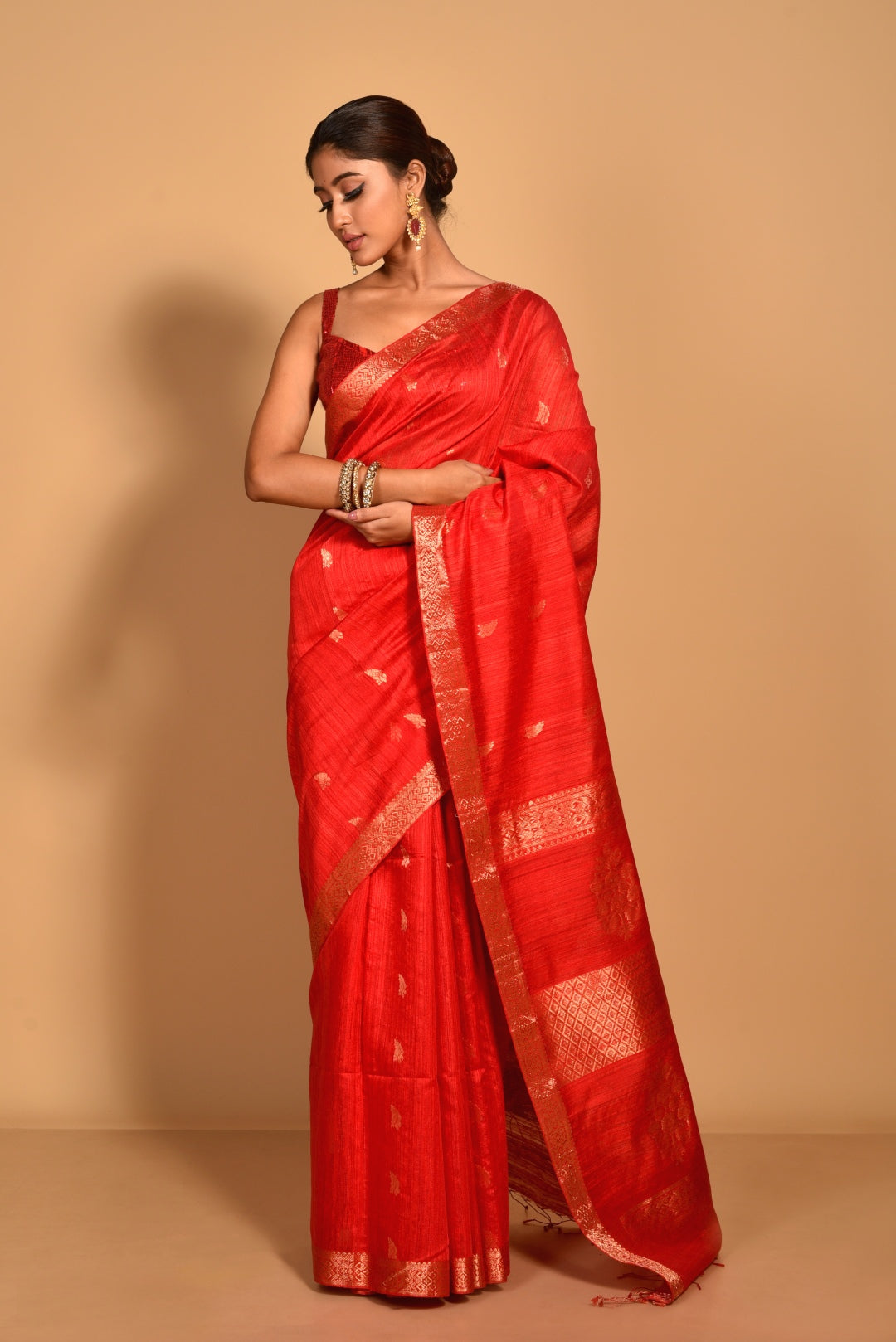 Red Pure Matka Silk Banarasi Handloom Saree