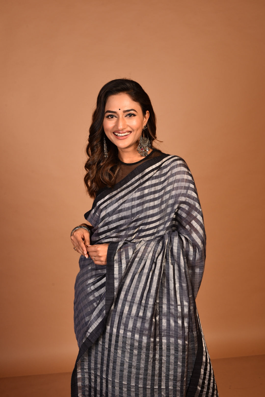 Grey and Silver Pure Matka Silk Handloom Saree