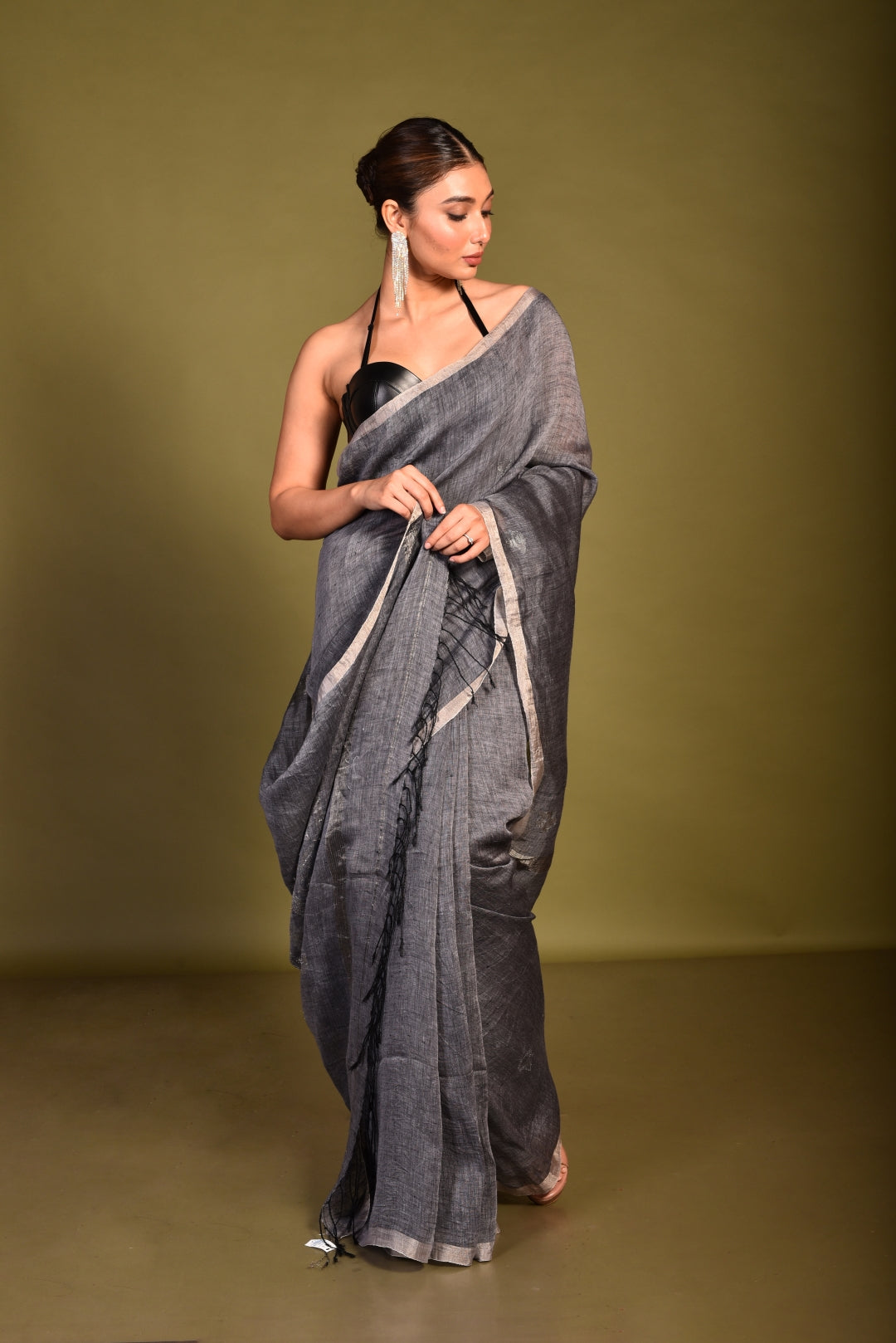 Grey Pure Linen Jamdani Handloom Saree