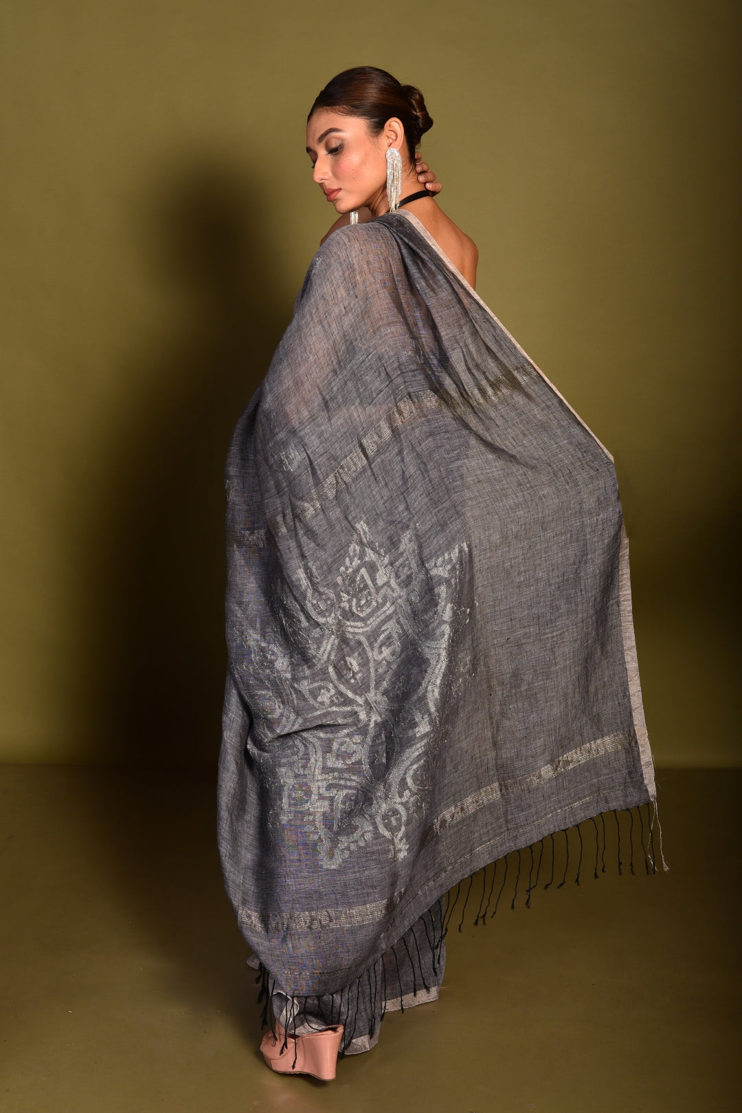 Grey Pure Linen Jamdani Handloom Saree