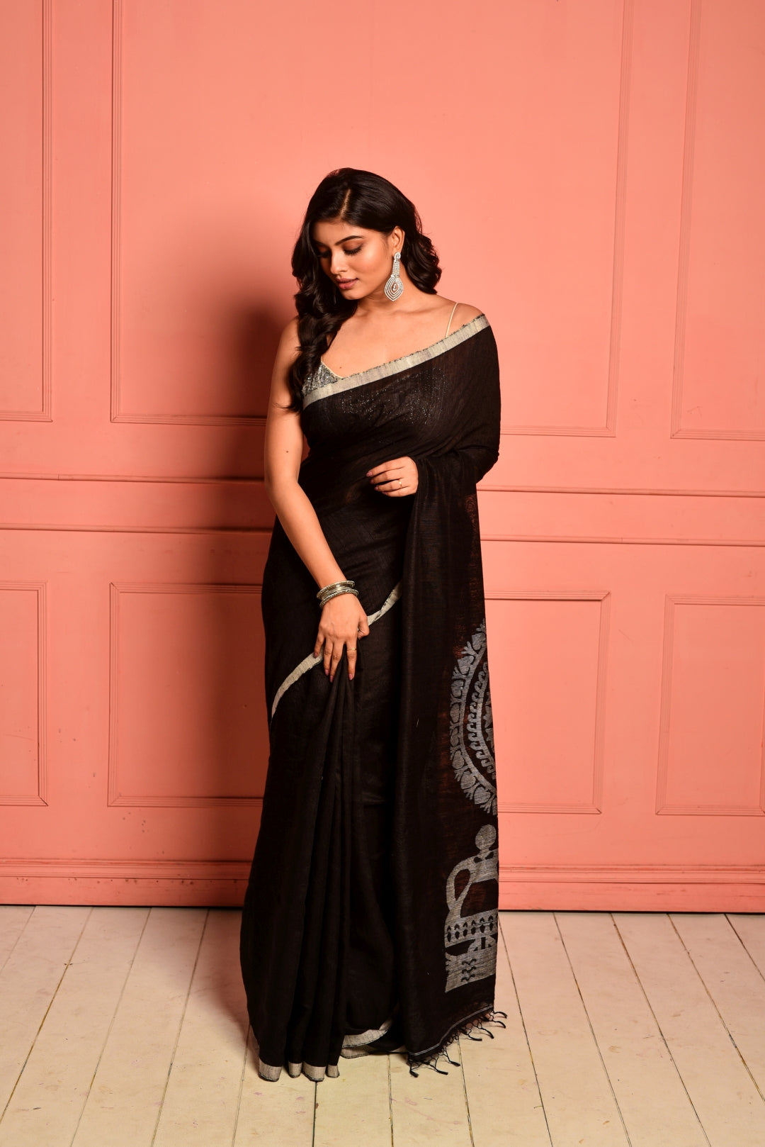 Black Pure Matka Silk Jamdani Handloom Saree