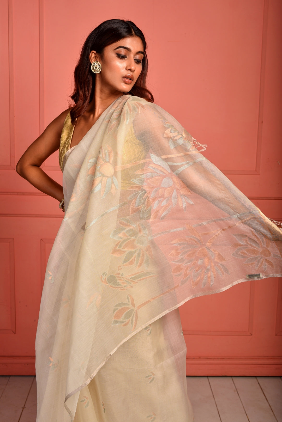 White Pure Organza Silk Jamdani Handloom Saree