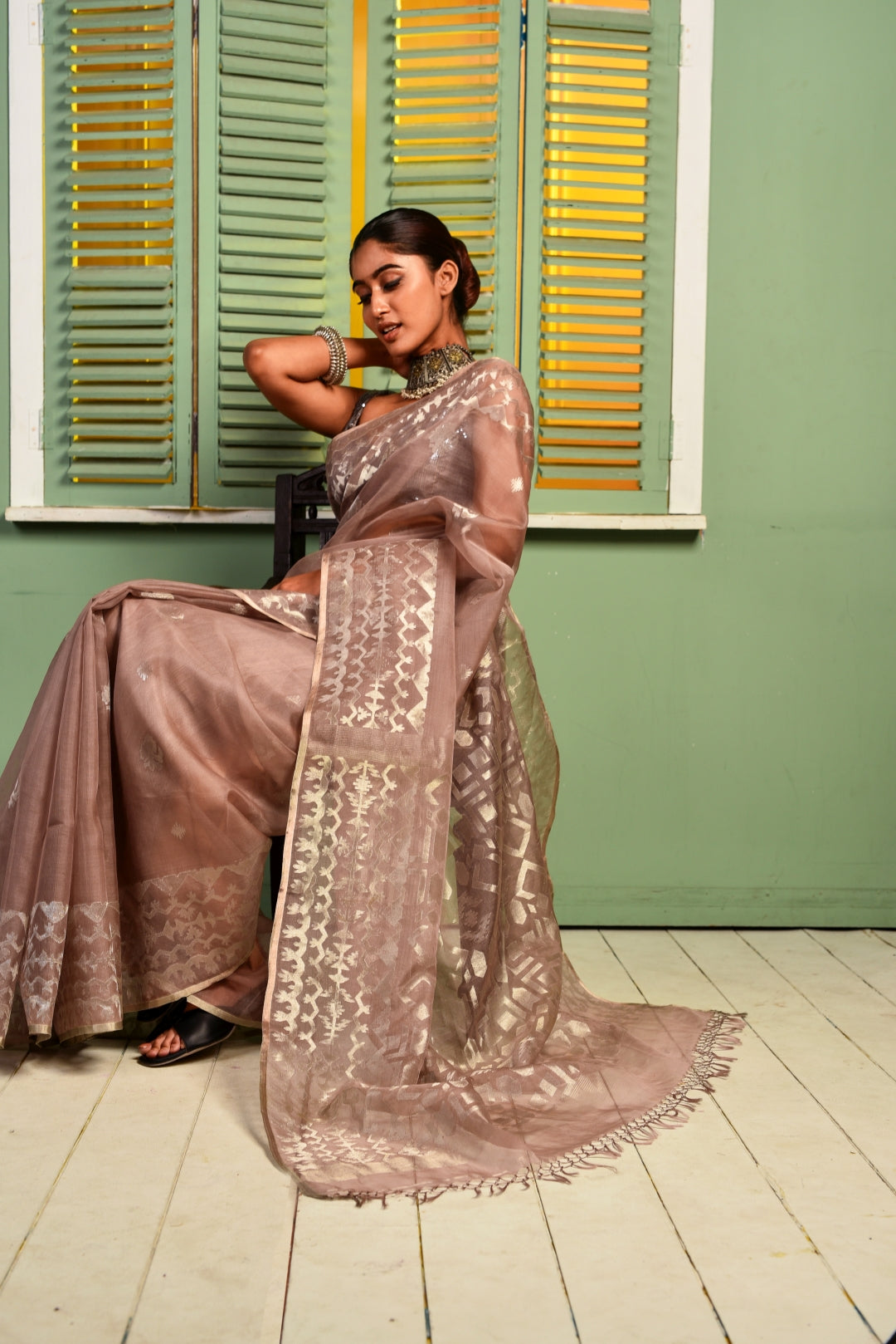 Pure Organza Traditional Jamdani Handloom Saree (Pre-Order)